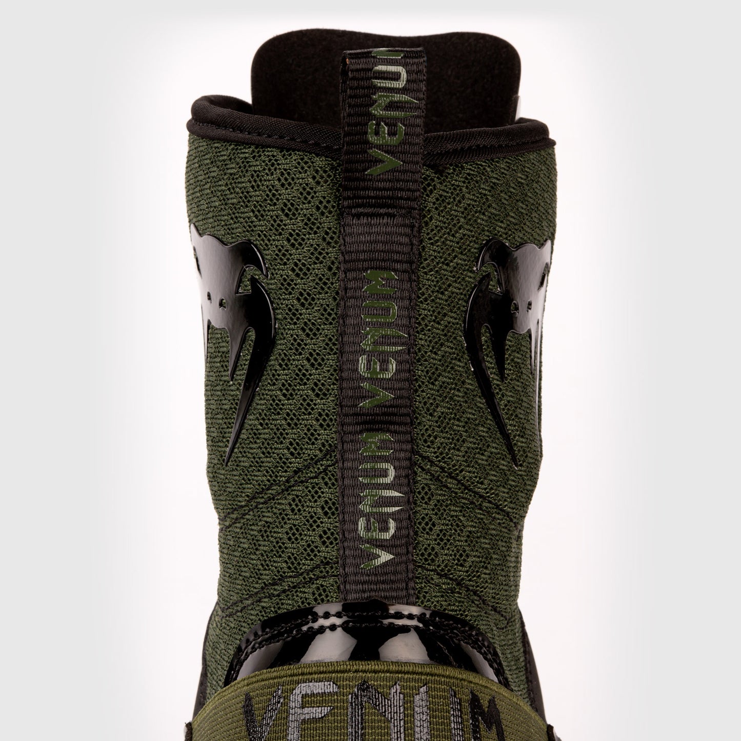 Venum Elite Boxing Shoes – Khaki
