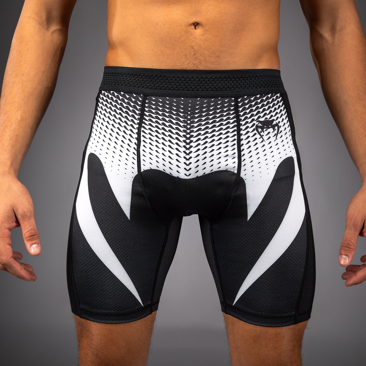 Venum No Gi Vale Tudo Shorts - Black/White