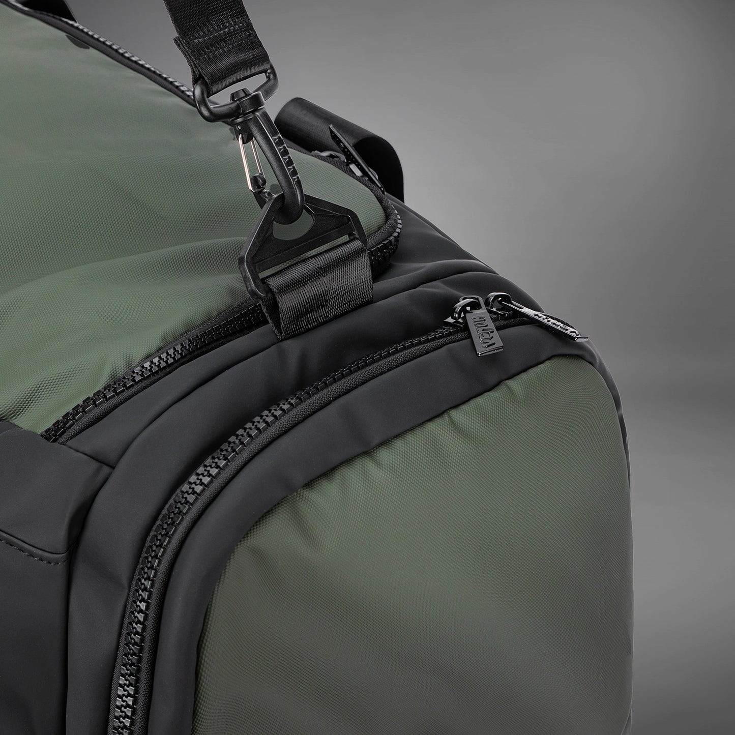Venum Evo 2 Trainer Lite Duffle Bag (55-63L) - Black/Khaki