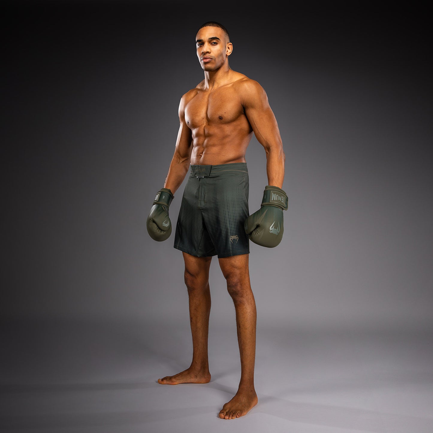 Venum Stealth Fightshorts - Khaki/Dark Green