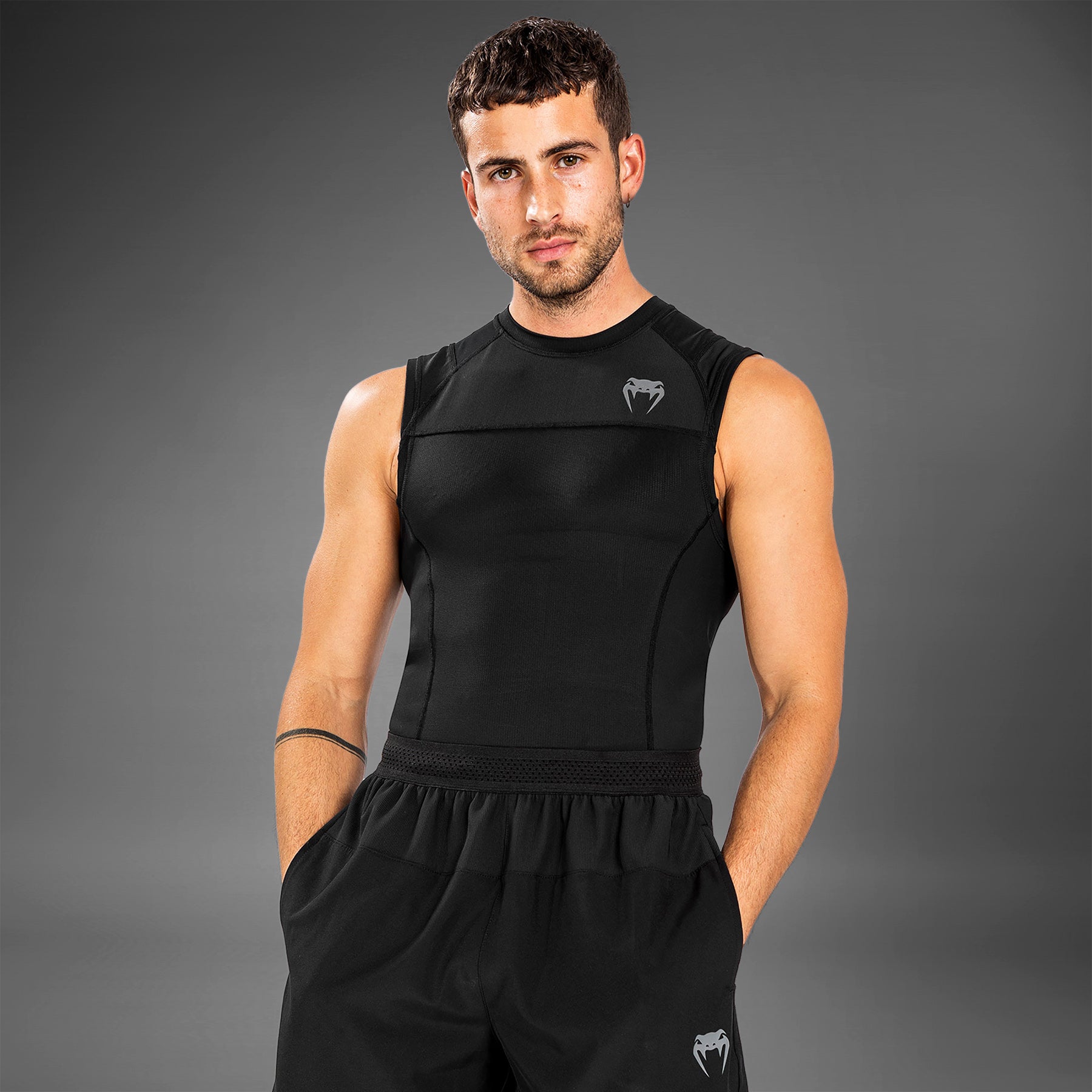 トップス MMA Racing sleeveless with Ranor 871ef2c673fa4e3a415ef29b359ada