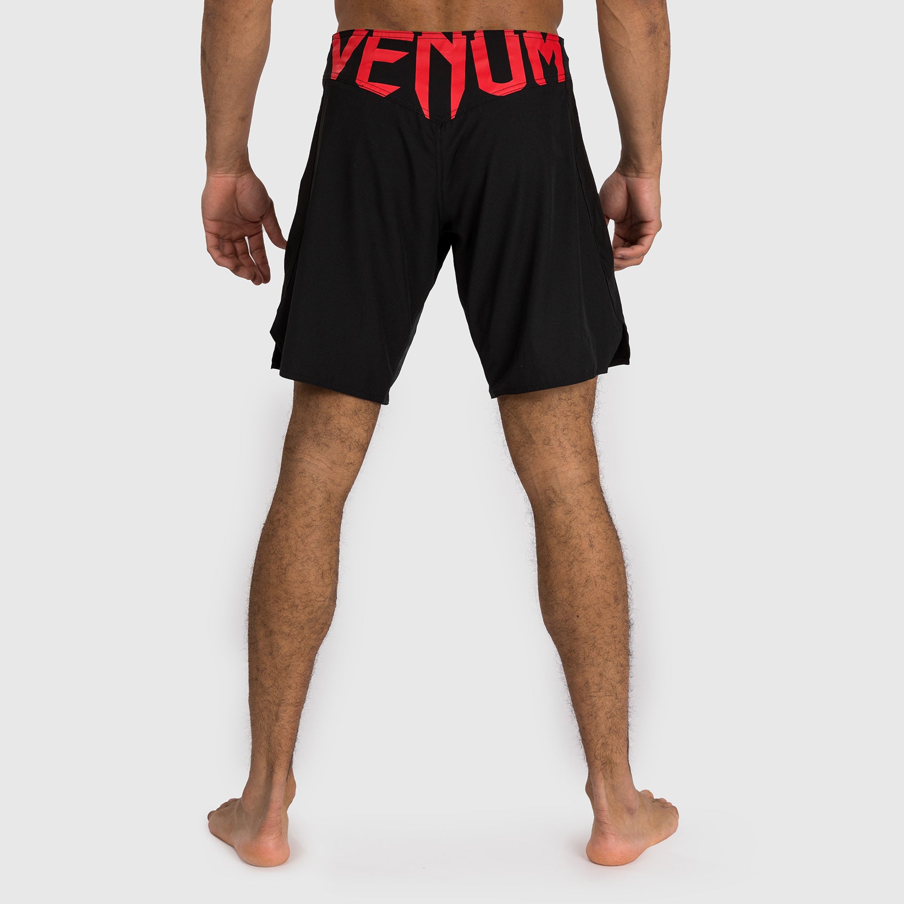 購入可能Venum 赤黒 グラフィックショートパンツ VENUM／ヴェナム ファイトショーツ UFC Fusion by Venum
