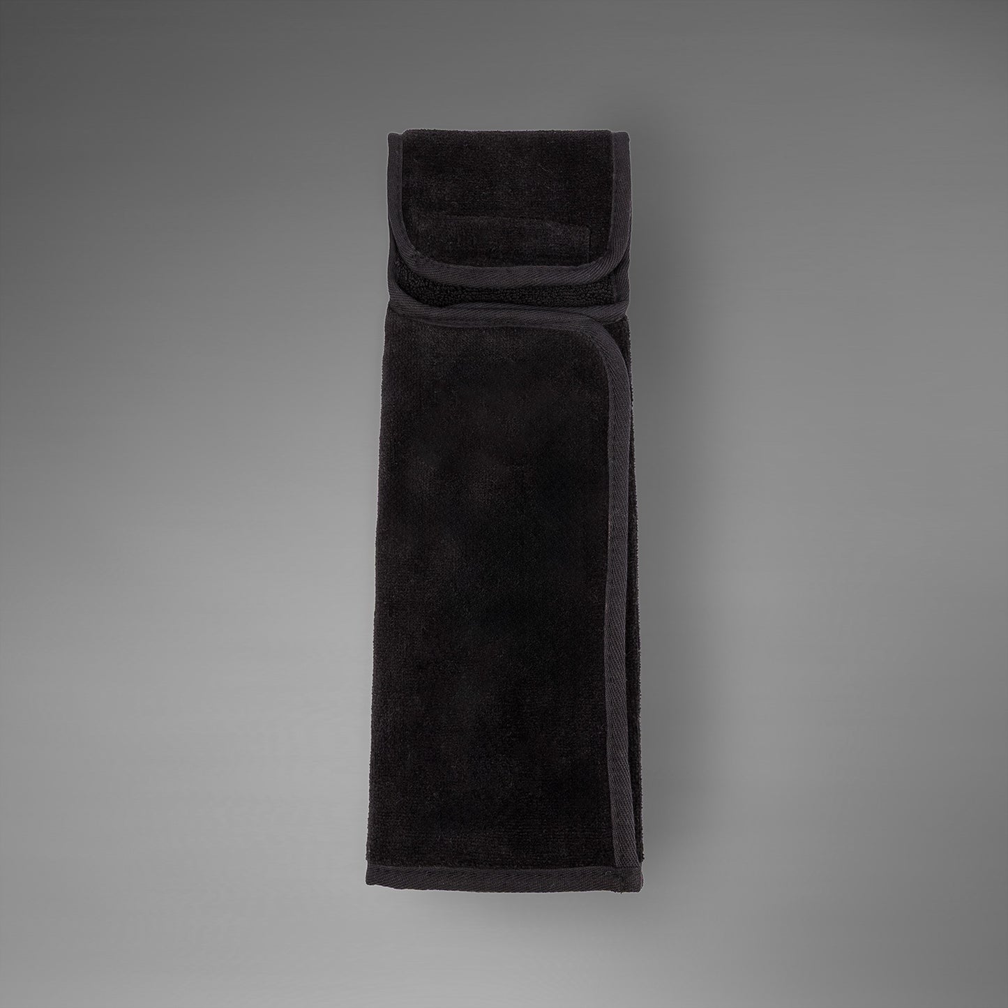 Venum Lineup Football Towel - Black/White