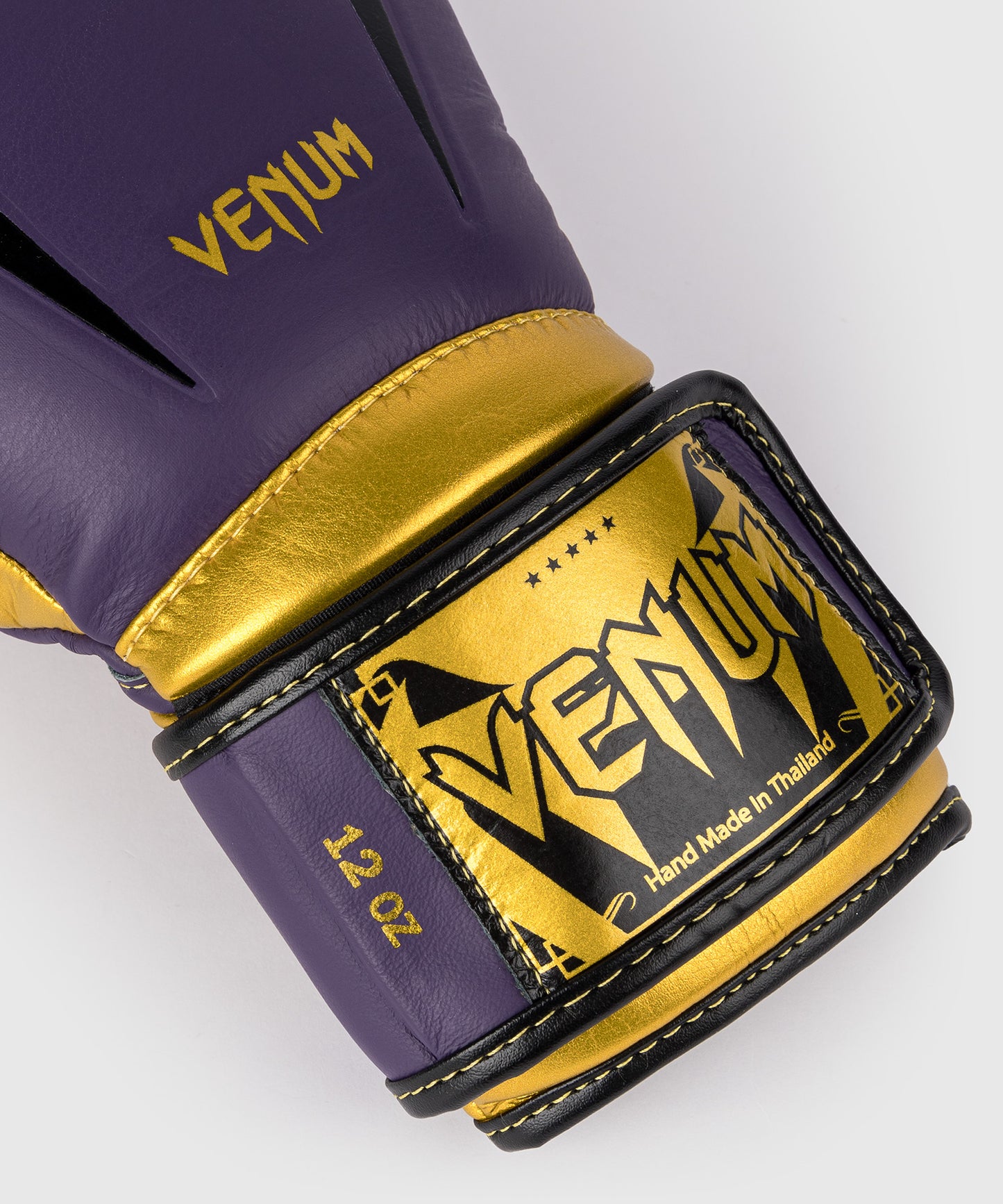 Venum Giant 3.0 Boxing gloves - Dark Purple/Gold - Special Edition