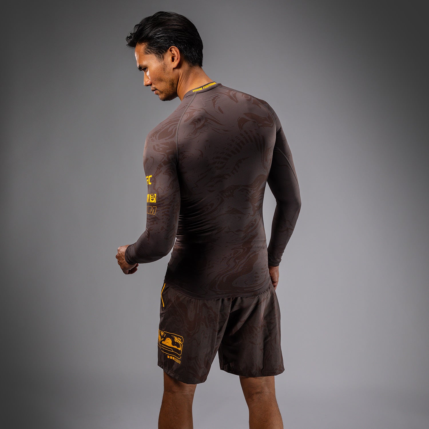 UFC Fusion by Venum Fight Week Men’s Performance Long Sleeve Rashguard - Earthen Brown