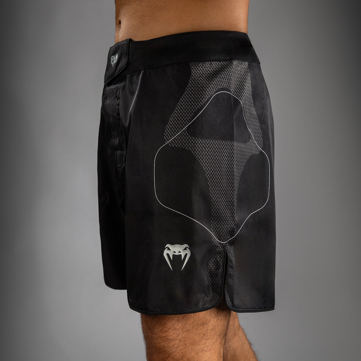 Venum Nexus Fight Shorts - Black/Silver