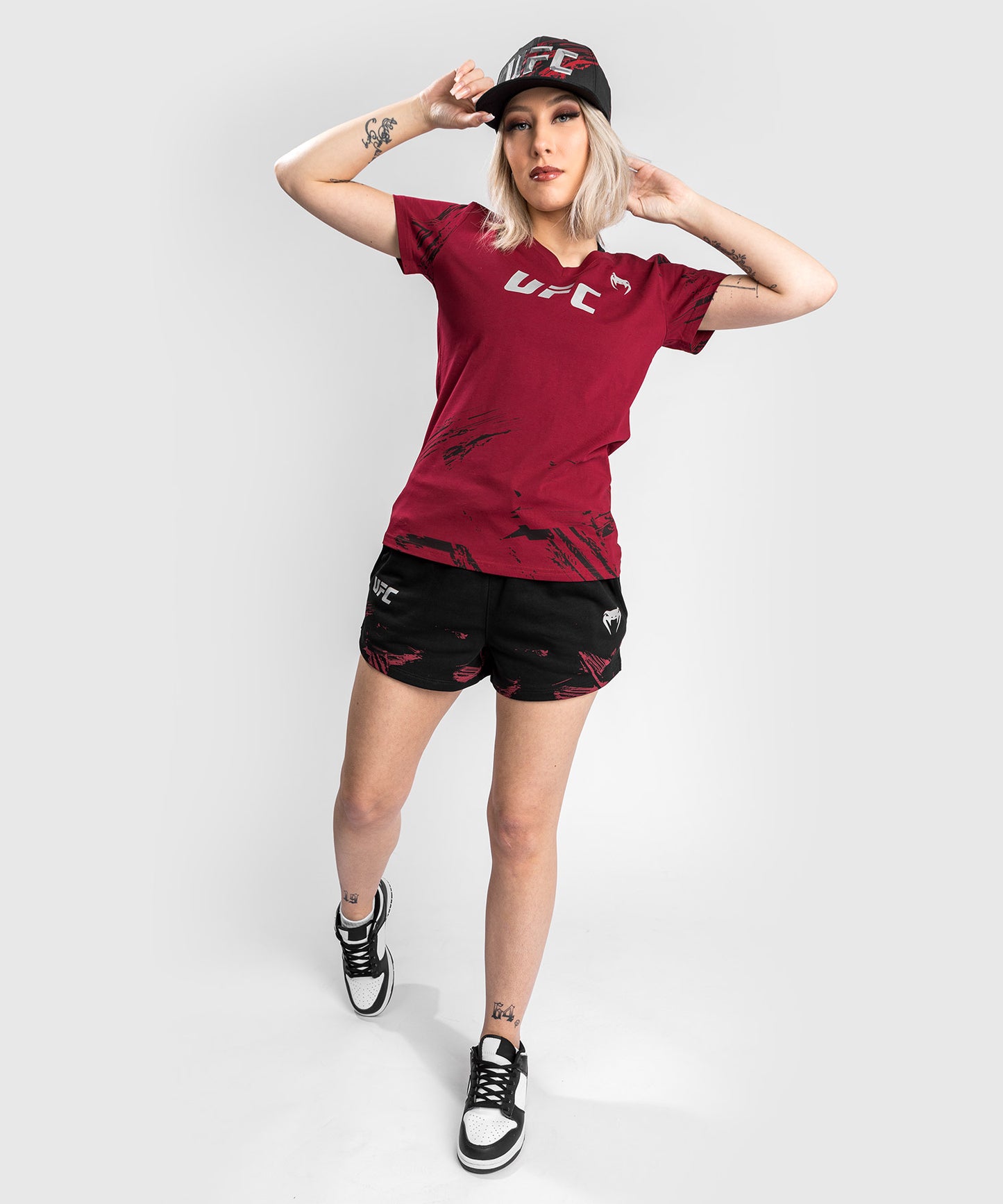 UFC Venum Authentic Fight Week Women’s 2.0 Short Sleeve T-Shirt - Red