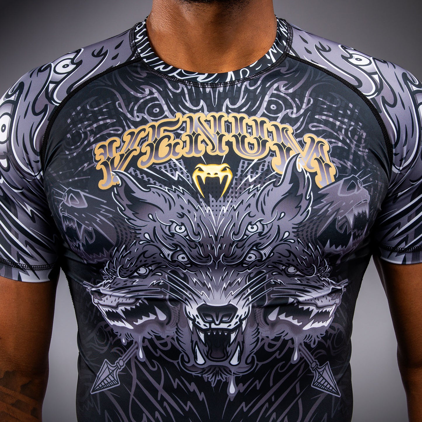 Venum Wolf Atak Short Sleeve Rashguard - Black/Grey