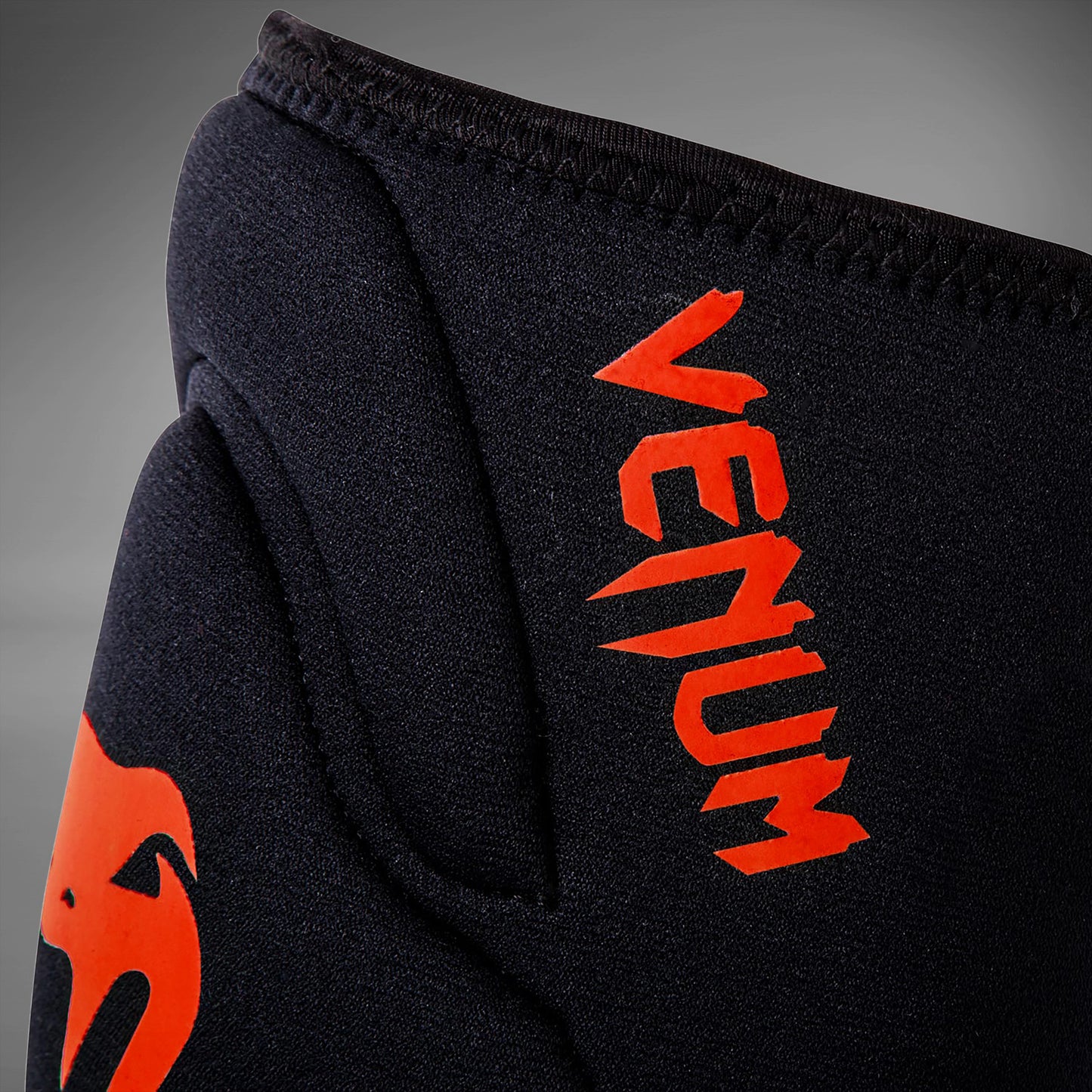 Venum Kontact Knee Pads - Pair - Black/Red