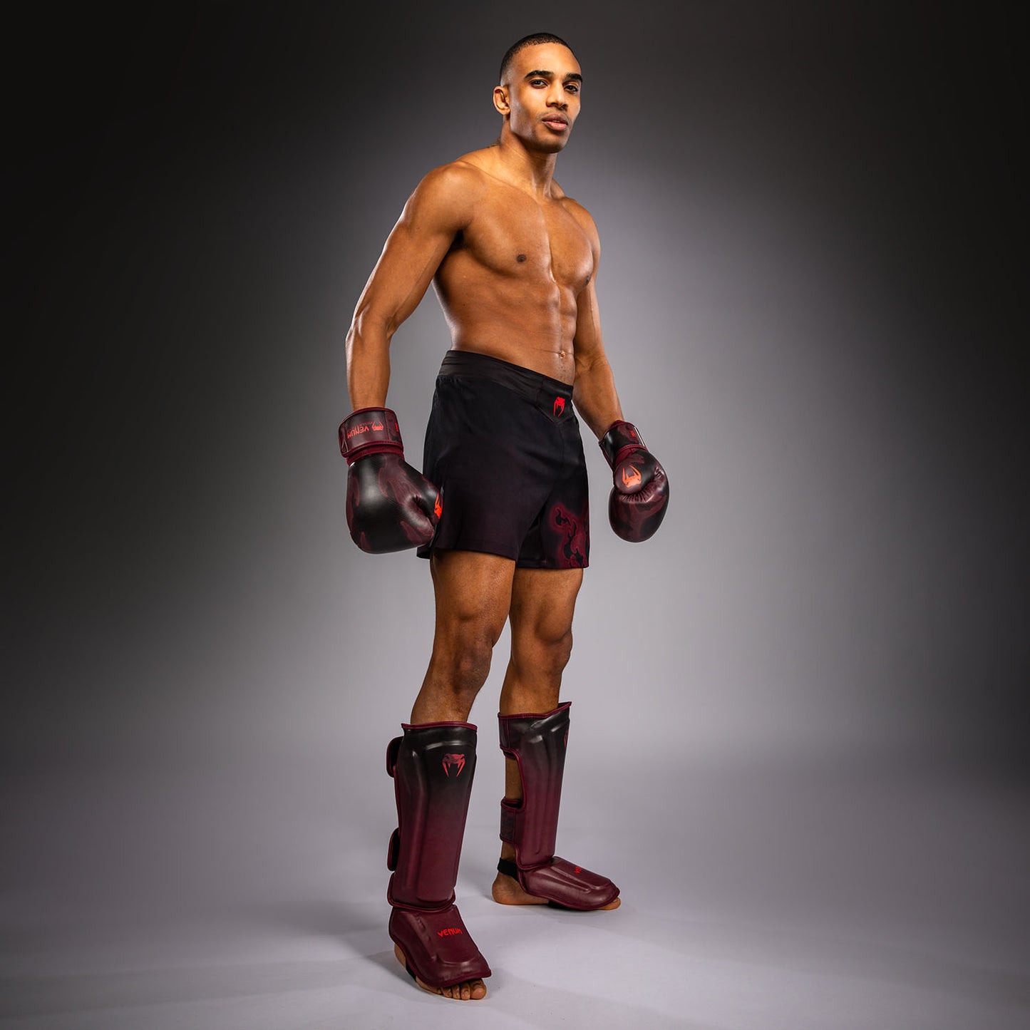 Venum Spectre Fightshorts - Black/Red