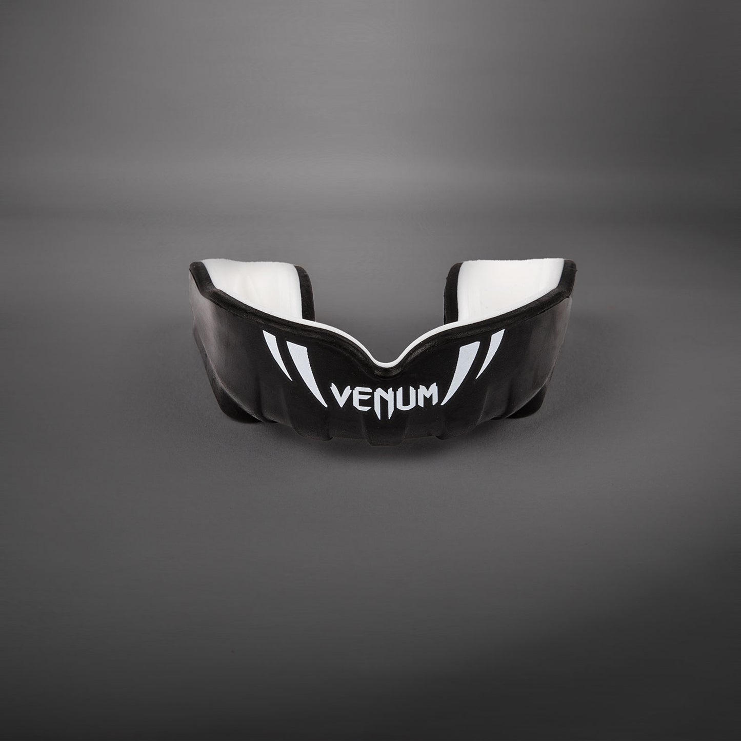 Venum Challenger Kids Mouthguard - Black/White