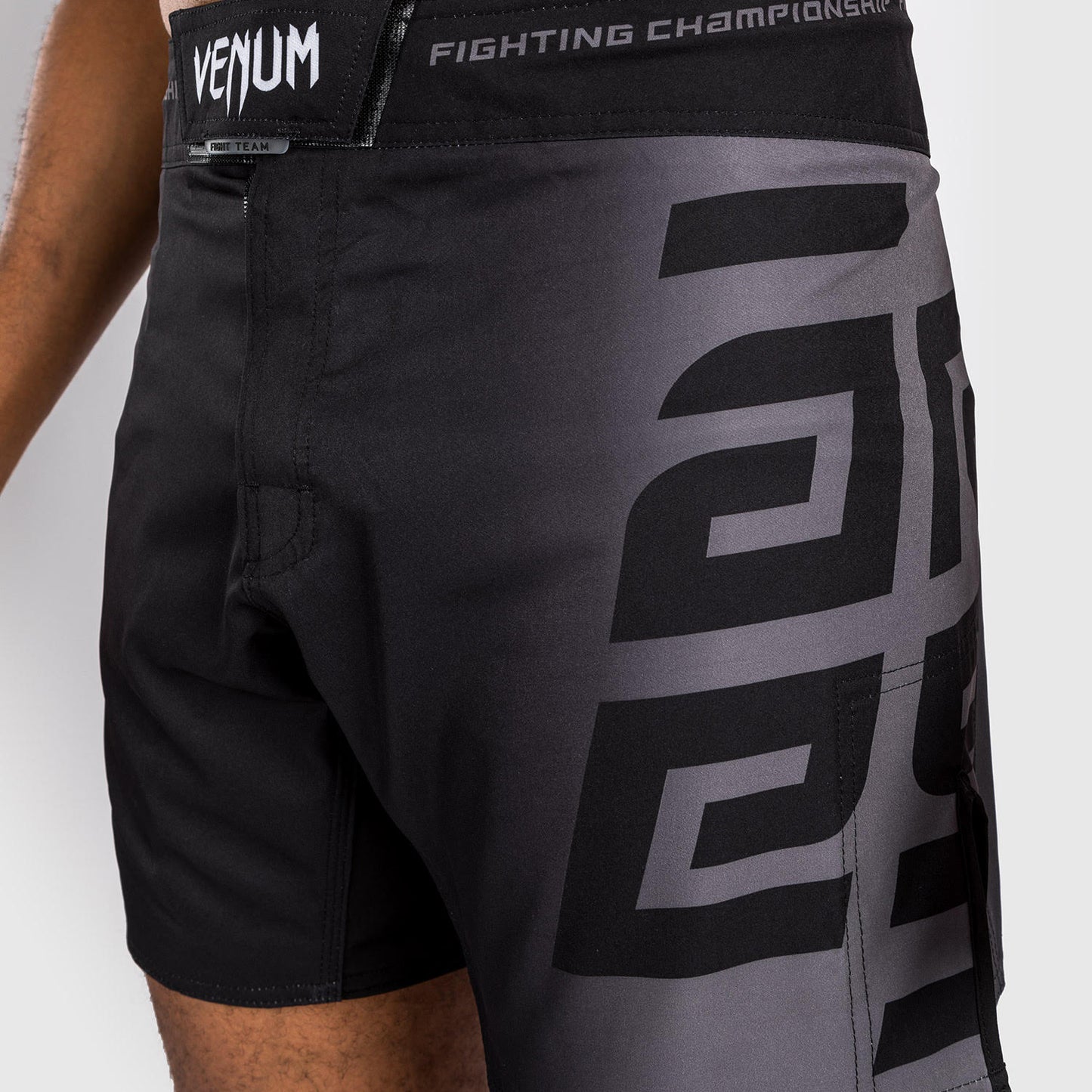 Venum x Ares Fightshort - Black