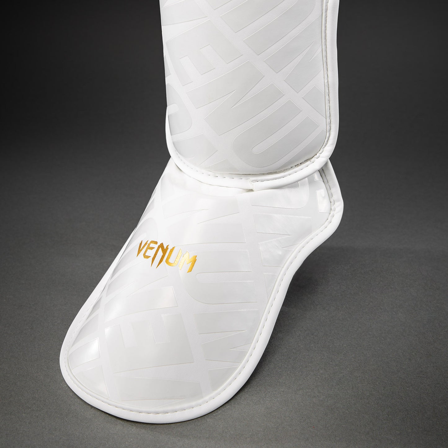 Venum Contender 1.5 XT 3D Shin Guards - White/Gold