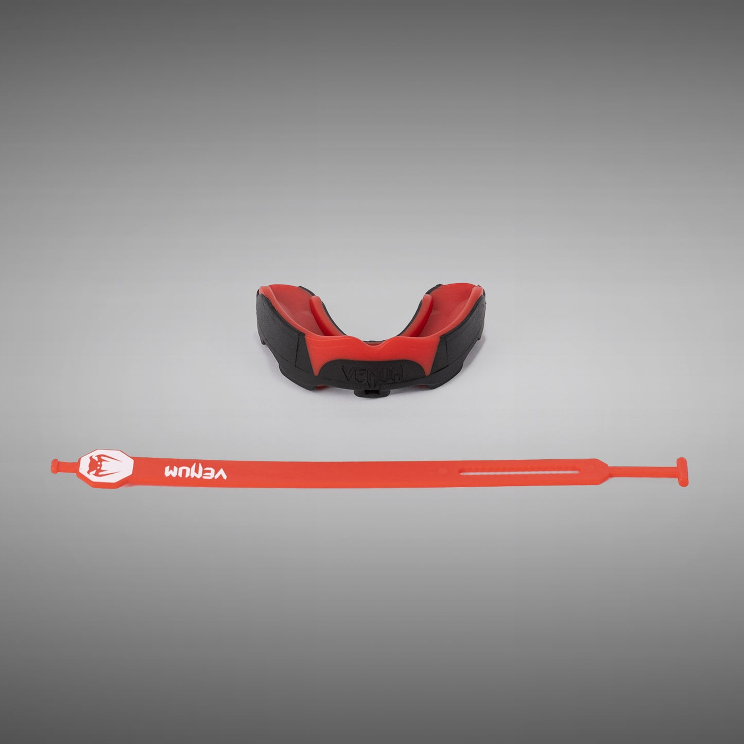 Venum Predator Mouthguard - Strap/Straples - Black/Red
