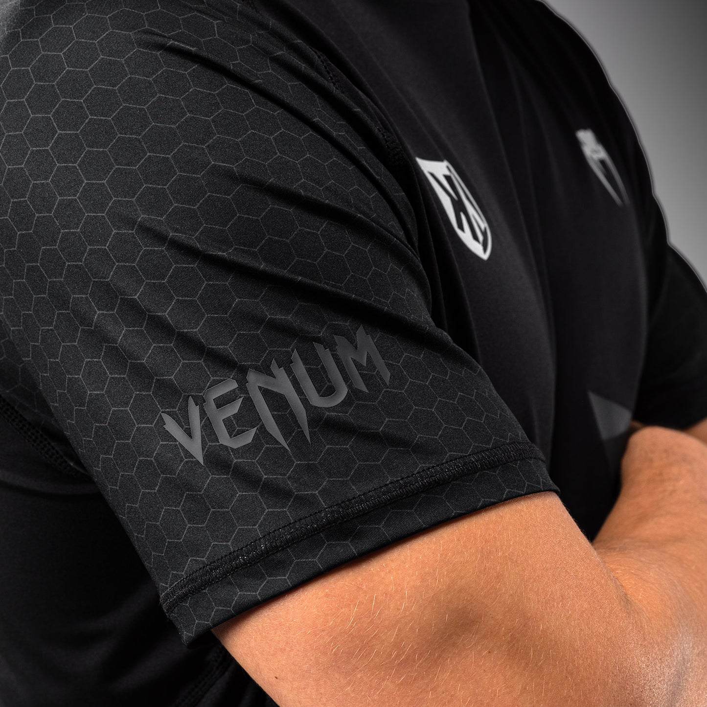 FK x Venum Hexagone MMA T-shirt - Black/Gold