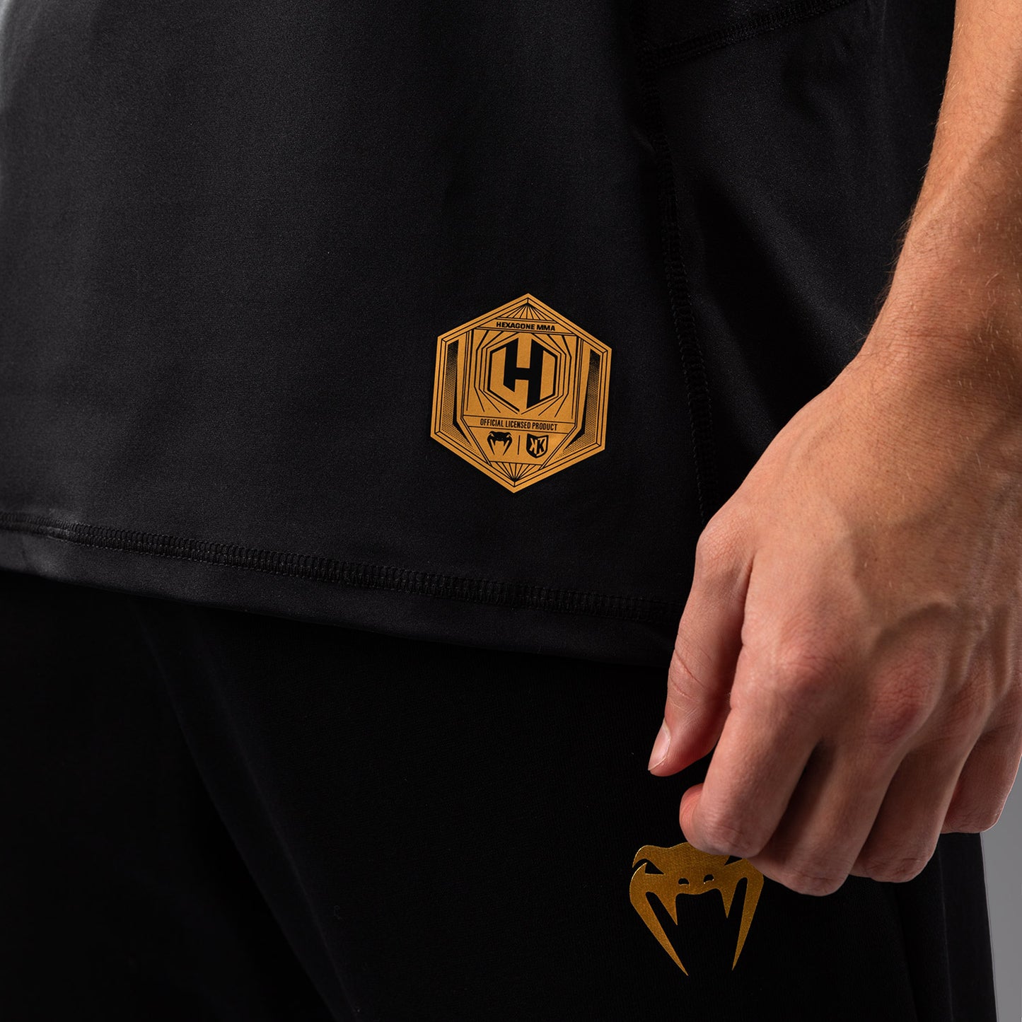 FK x Venum Hexagone MMA T-shirt - Black/Gold