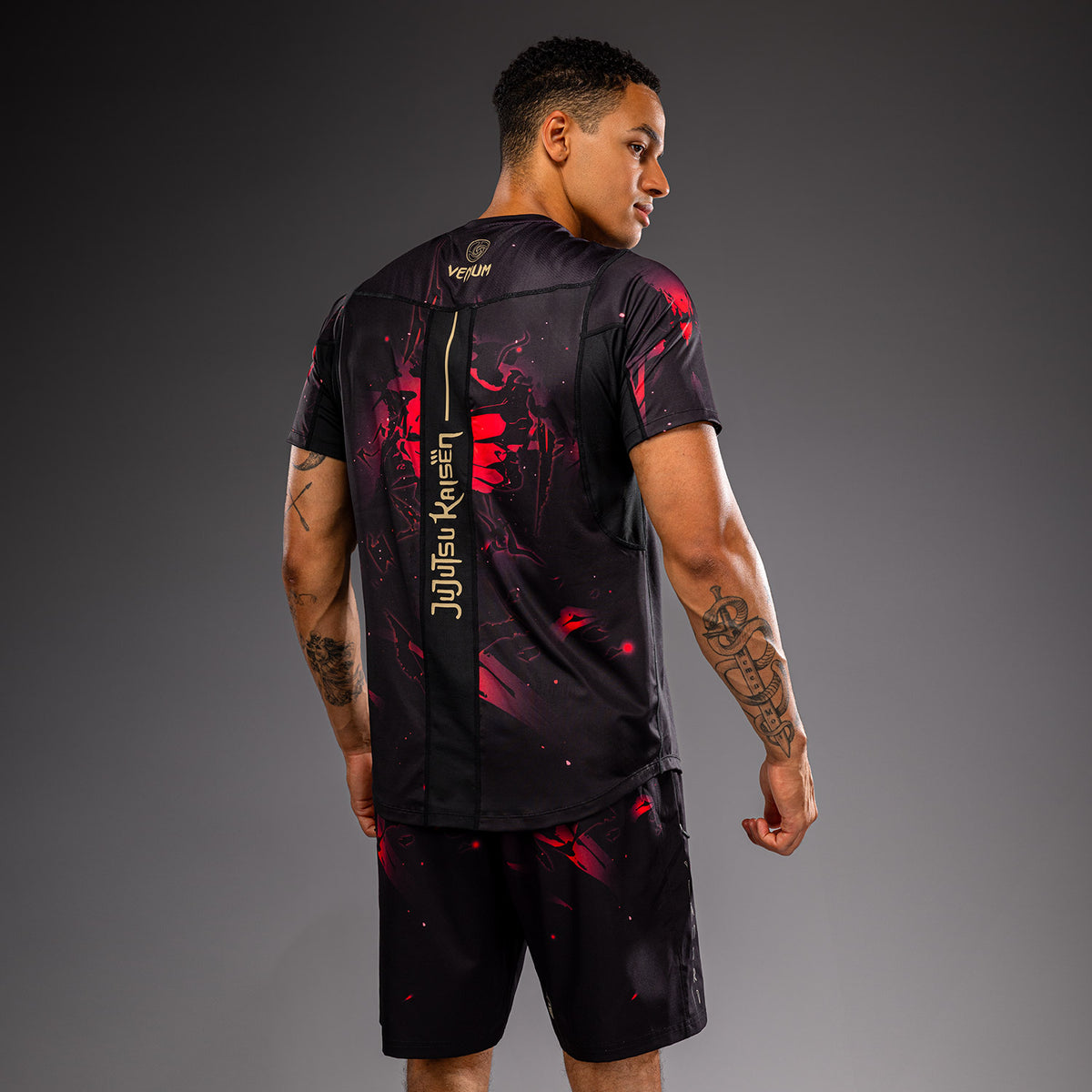 Jujutsu Kaisen x Venum Itadori Dry-Tech T-Shirt - Black/Red
