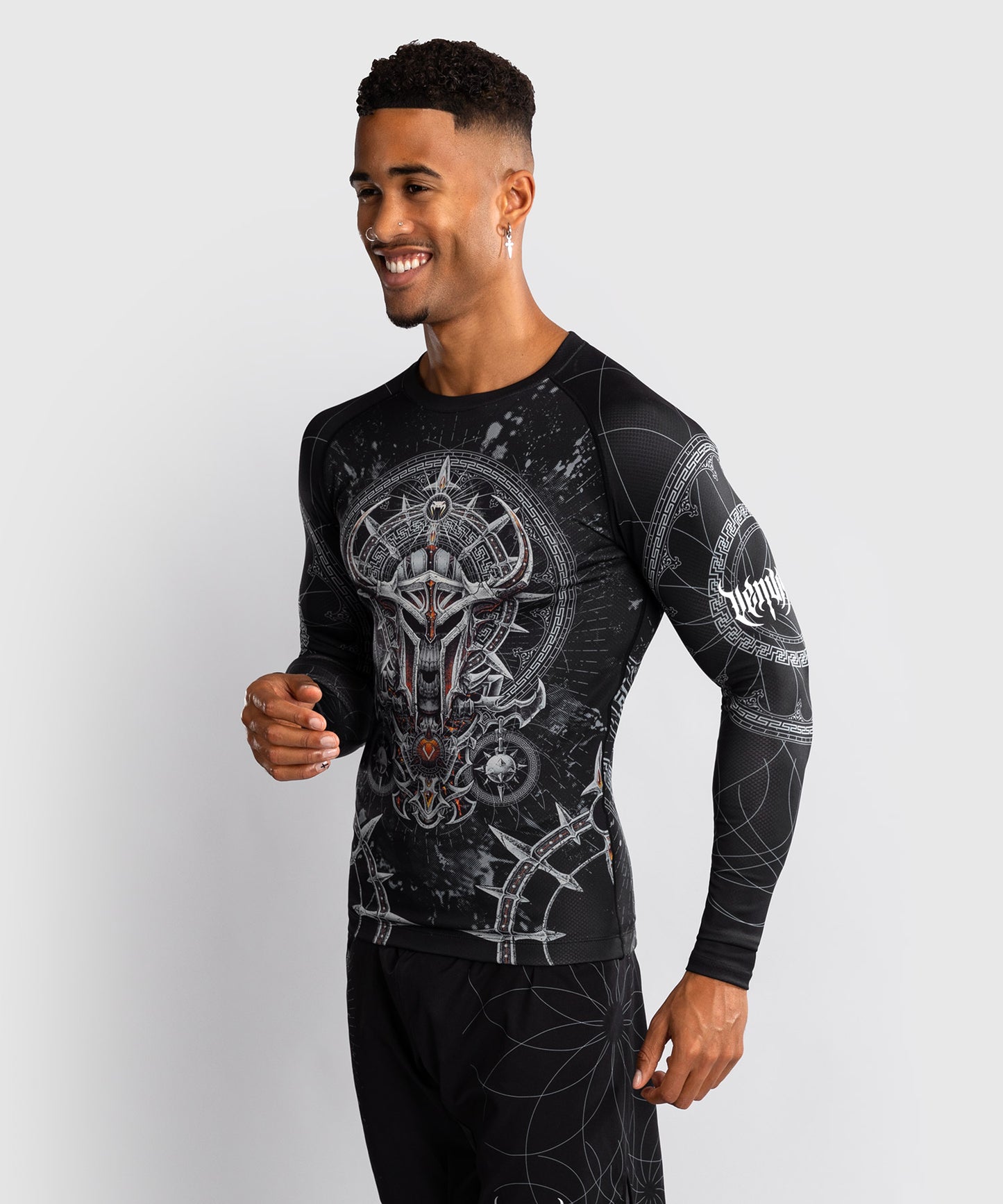 Venum Gladiator 5.0 Men's Long Sleeve Rashguard - Black/Silver