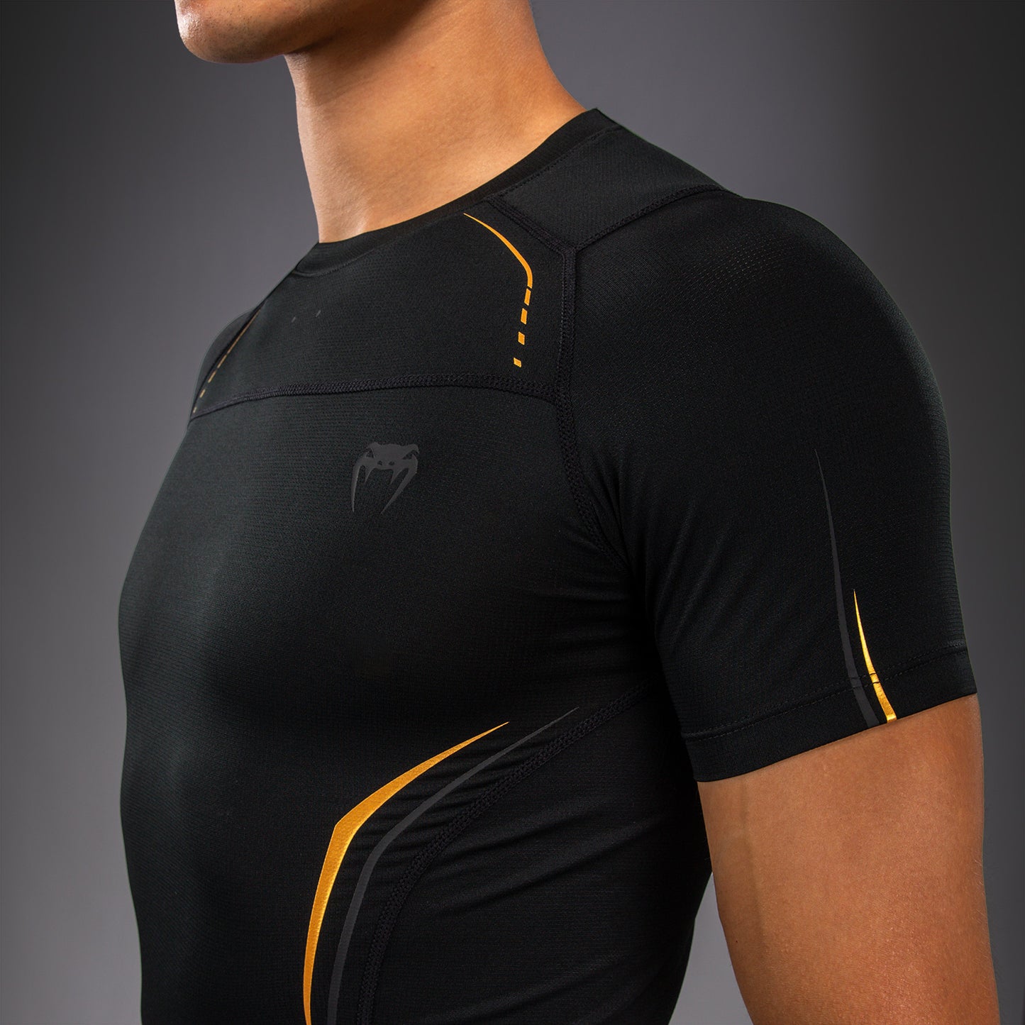 Venum G-Core Short Sleeve Rashguard - Black/Gold
