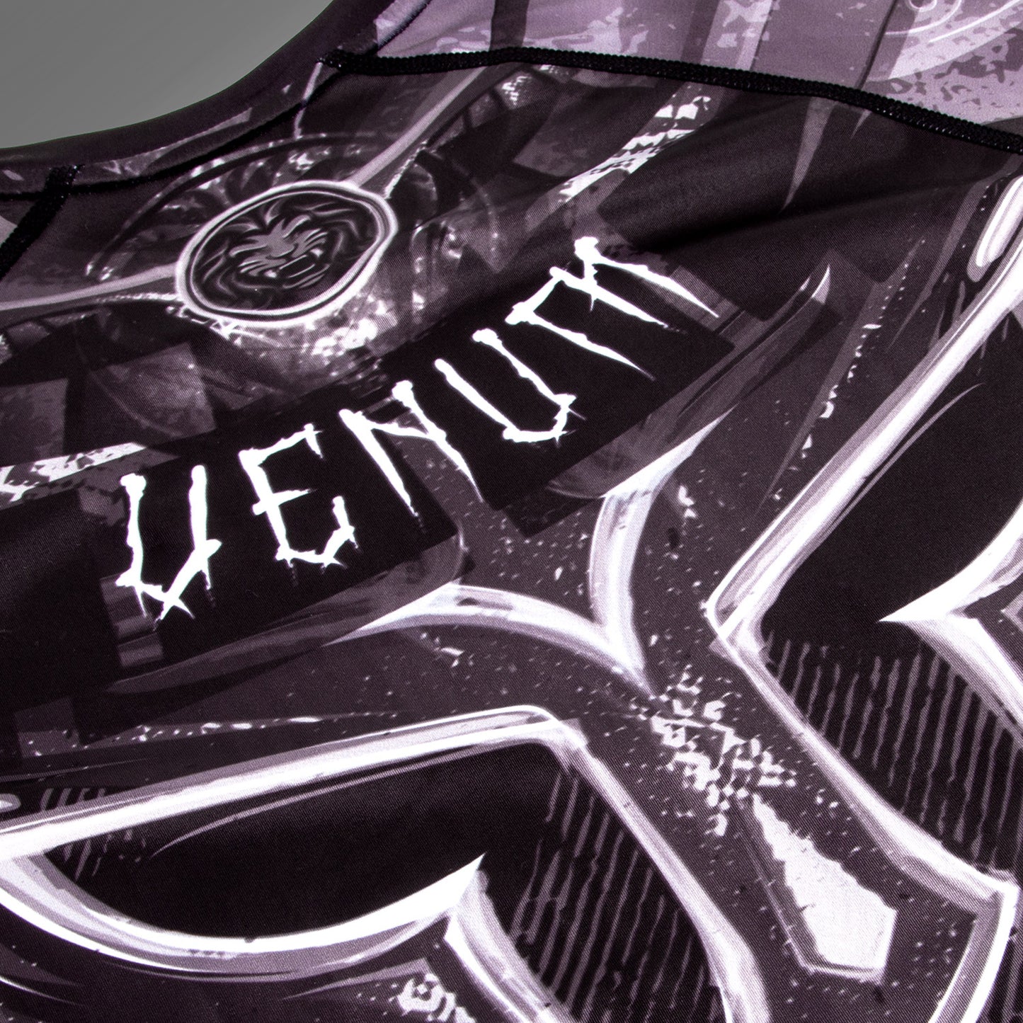 Venum Gladiator 3.0 Rashguard - Long Sleeves - Black/White