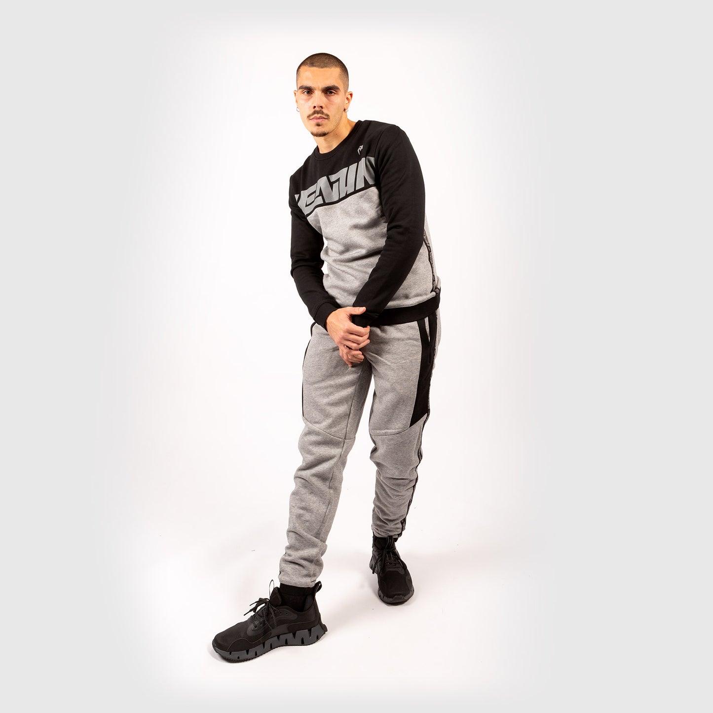 Venum Connect Crewneck Sweatshirt - Black/Dark heather Grey
