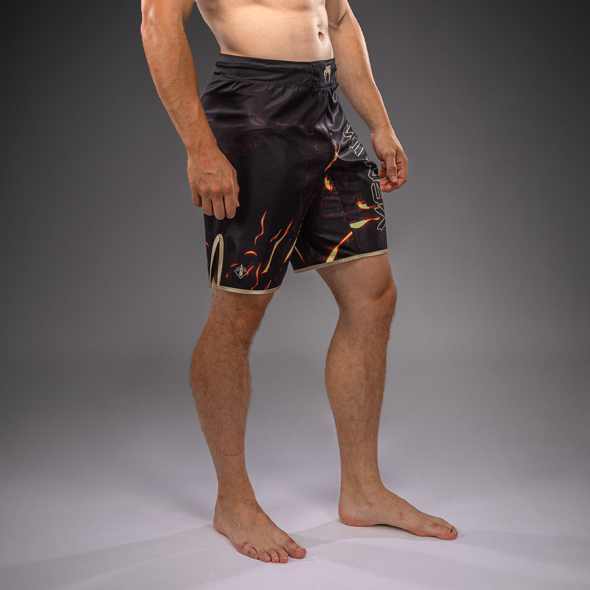 Jujutsu Kaisen x Venum Sukuna Fightshorts - Black/Beige