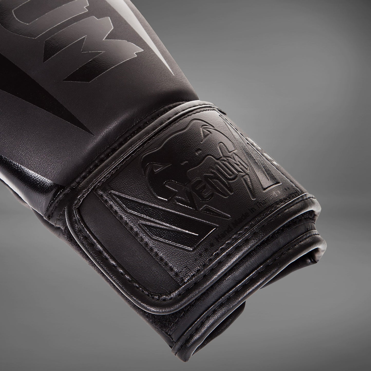 Venum Elite Boxing Gloves - Black