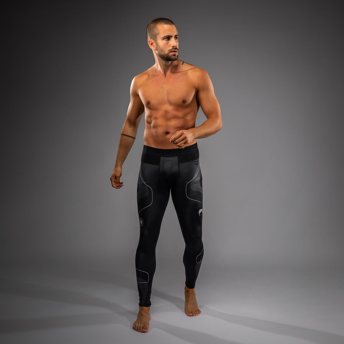 Venum Nexus Spats - Black/Silver