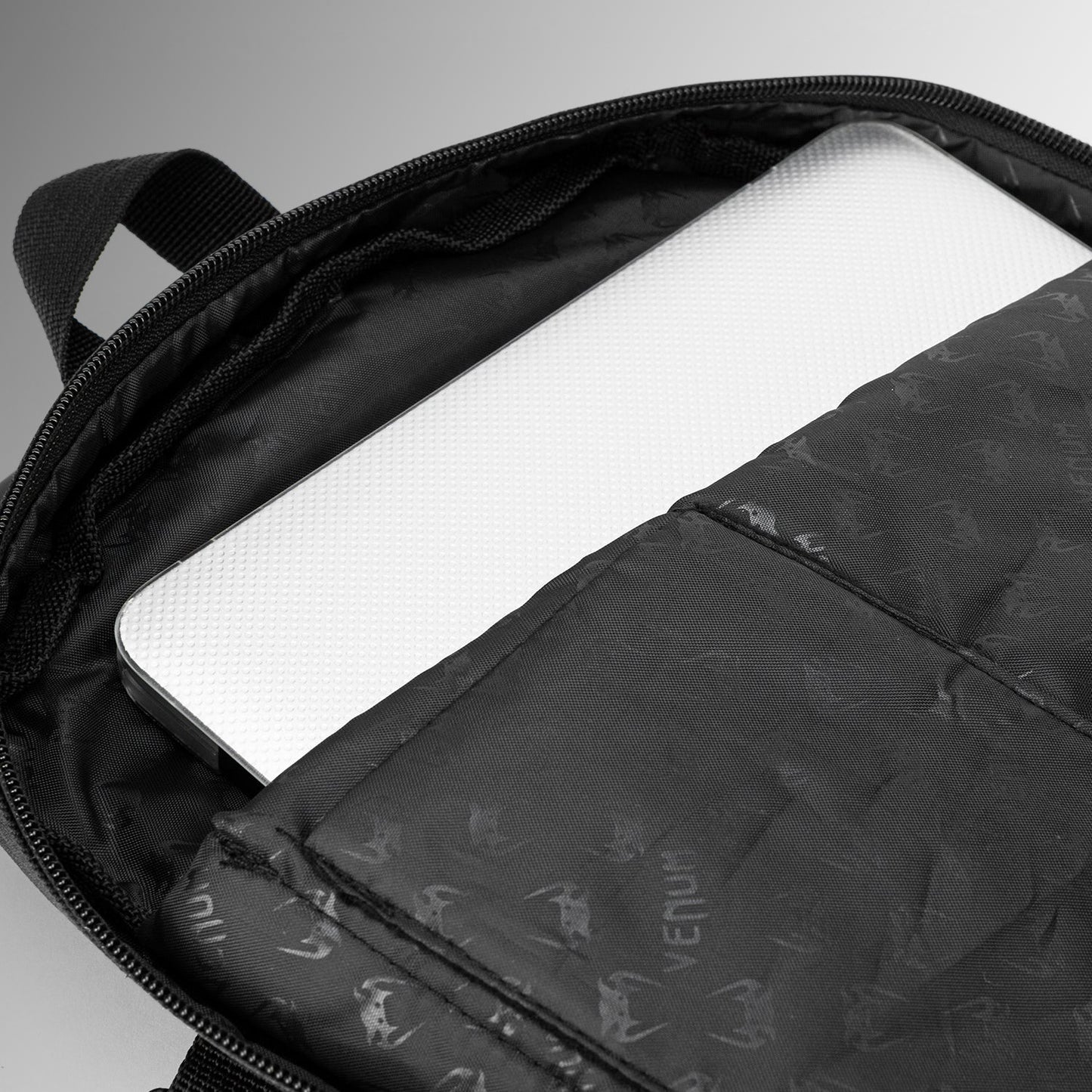 Venum Challenger Pro Evo BackPack (20-25L) - Khaki/black