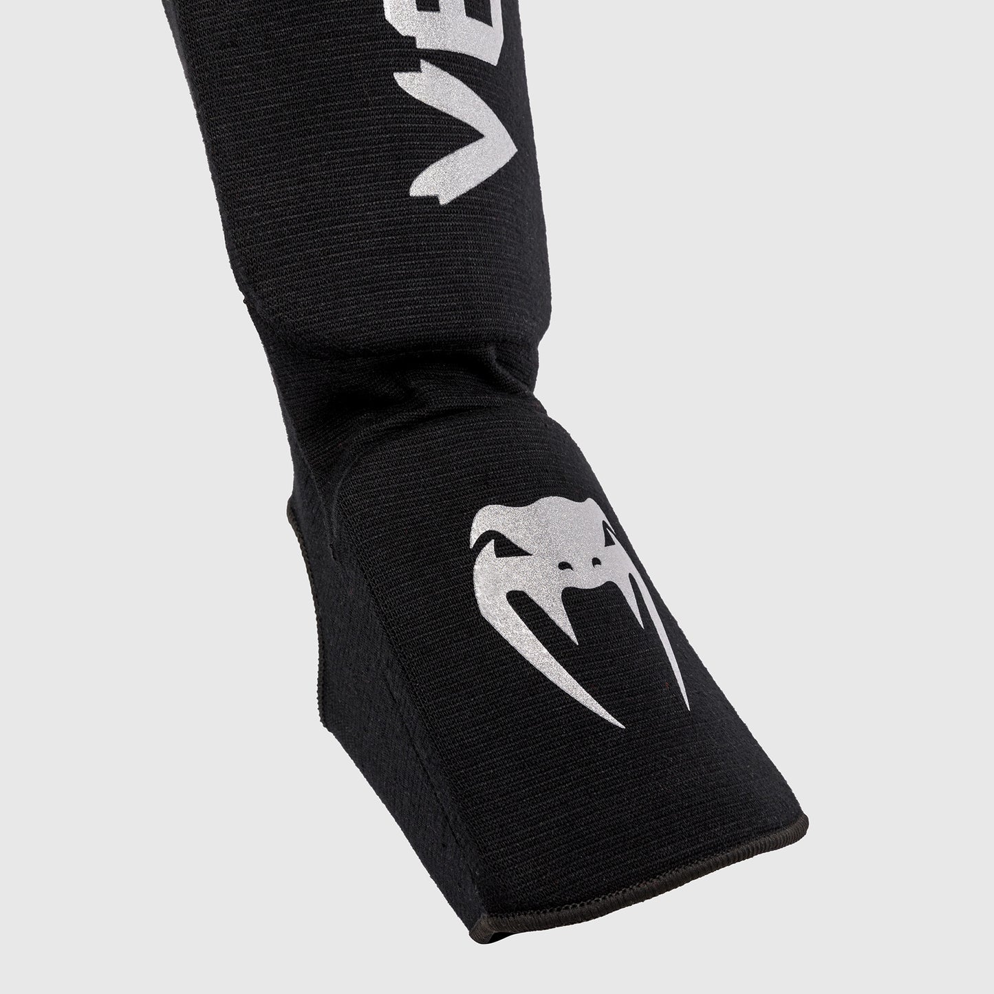 Venum Kontact Shin Guards - Black/Silver