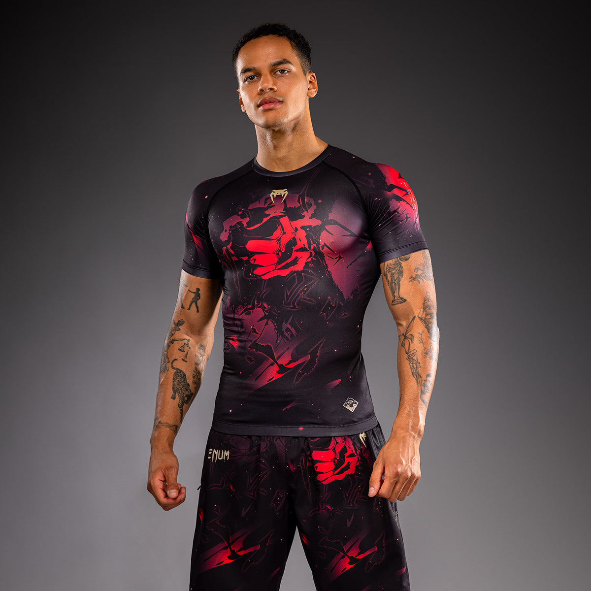 Jujutsu Kaisen x Venum Itadori Short Sleeve Rashguard - Black/Red