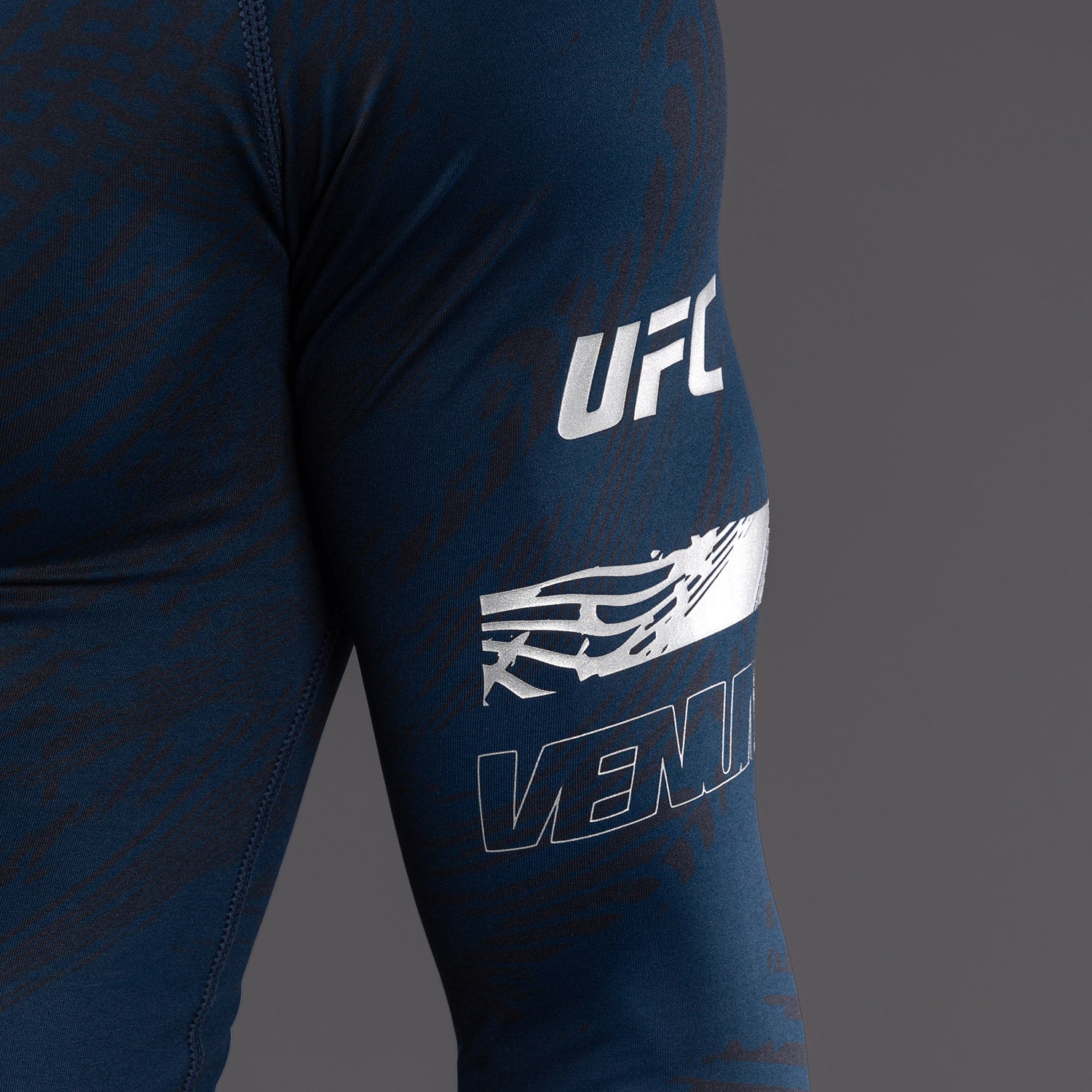 UFC Fusion by Venum Fight Week Men’s Performance Long Sleeve Rashguard - Oceanic Blue