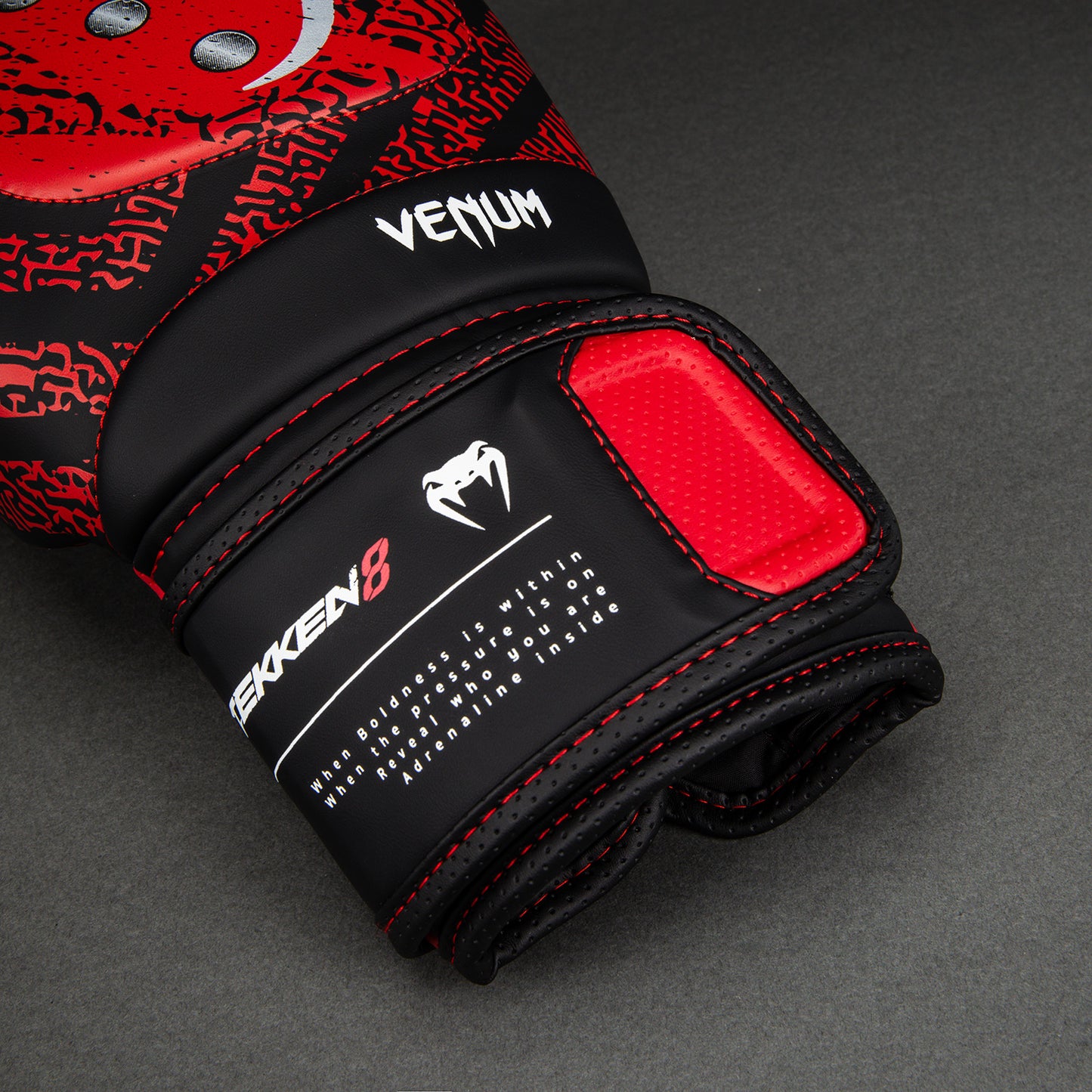 Venum x TEKKEN 8 Boxing Gloves - Kazuya - Red/Black