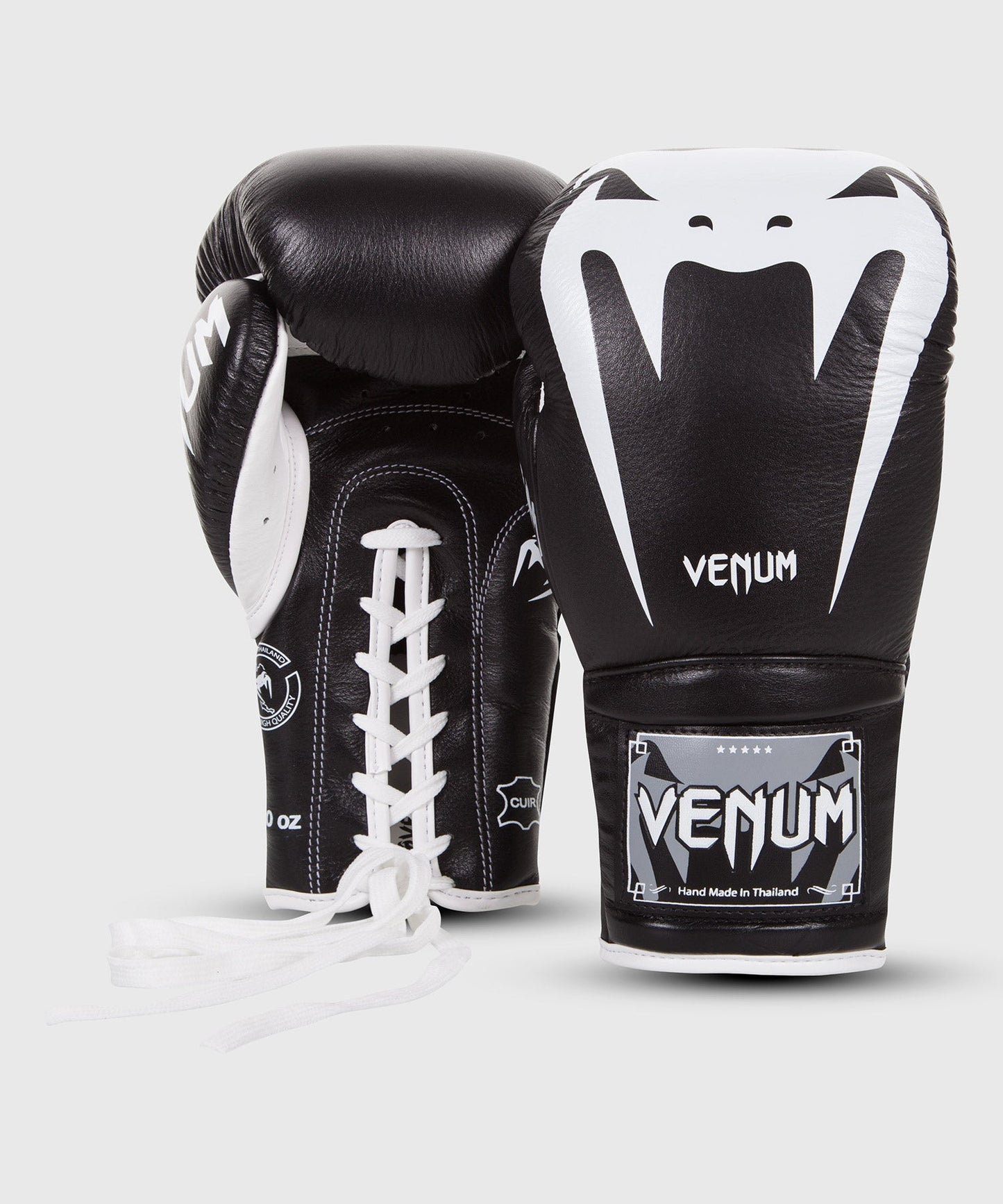 Venum Giant 3.0 Boxing Gloves - Nappa Leather - With Laces - Black
