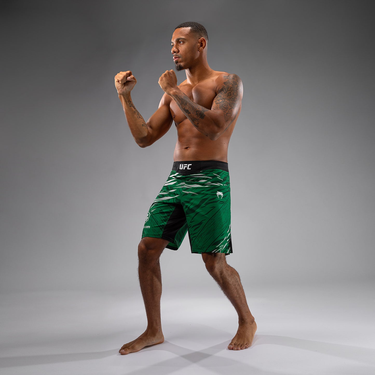 UFC Fusion by Venum Authentic Fight Night Men’s Fight Short - Long Fit - Green