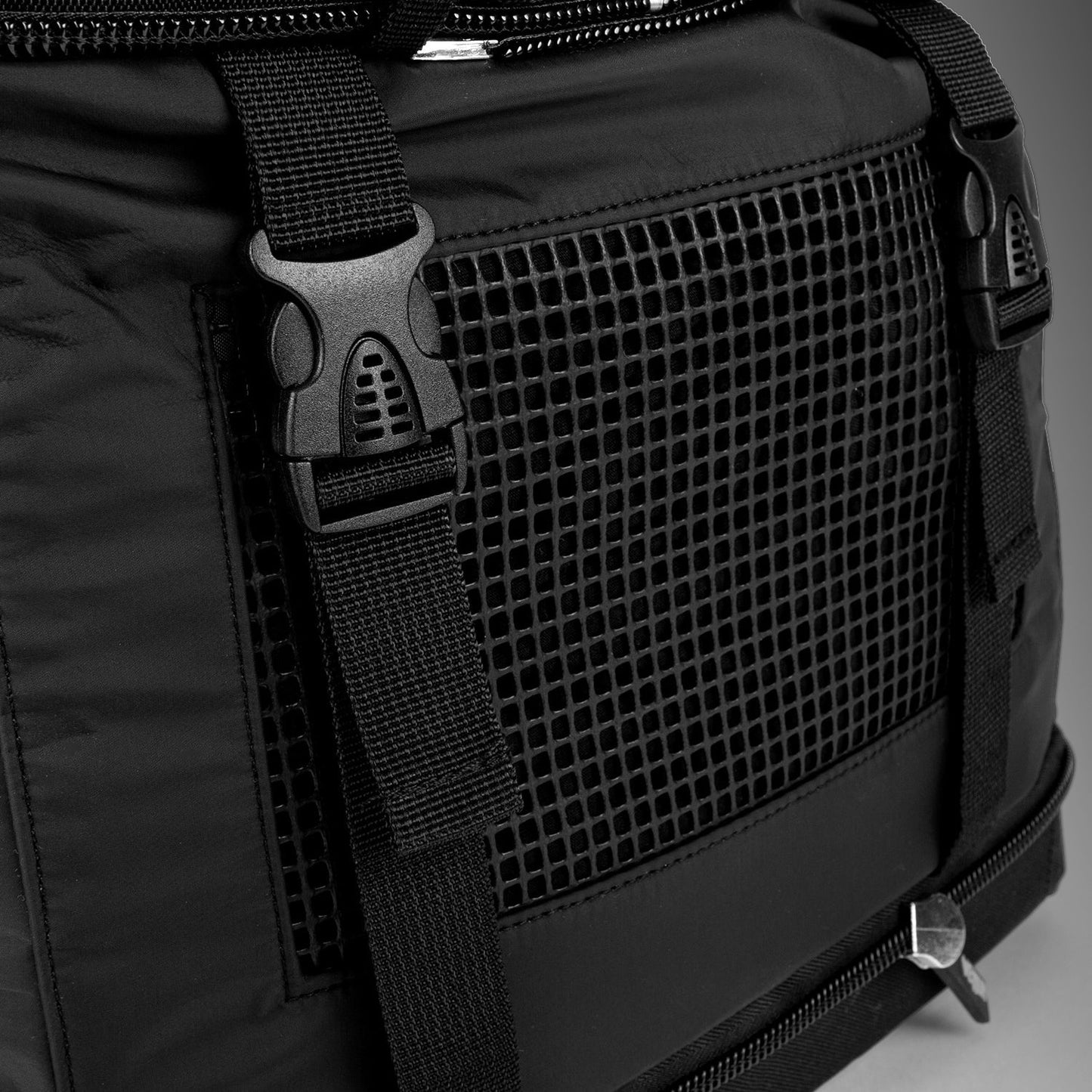 Venum Challenger Xtrem Evo BackPack (50-63L) - Black/White