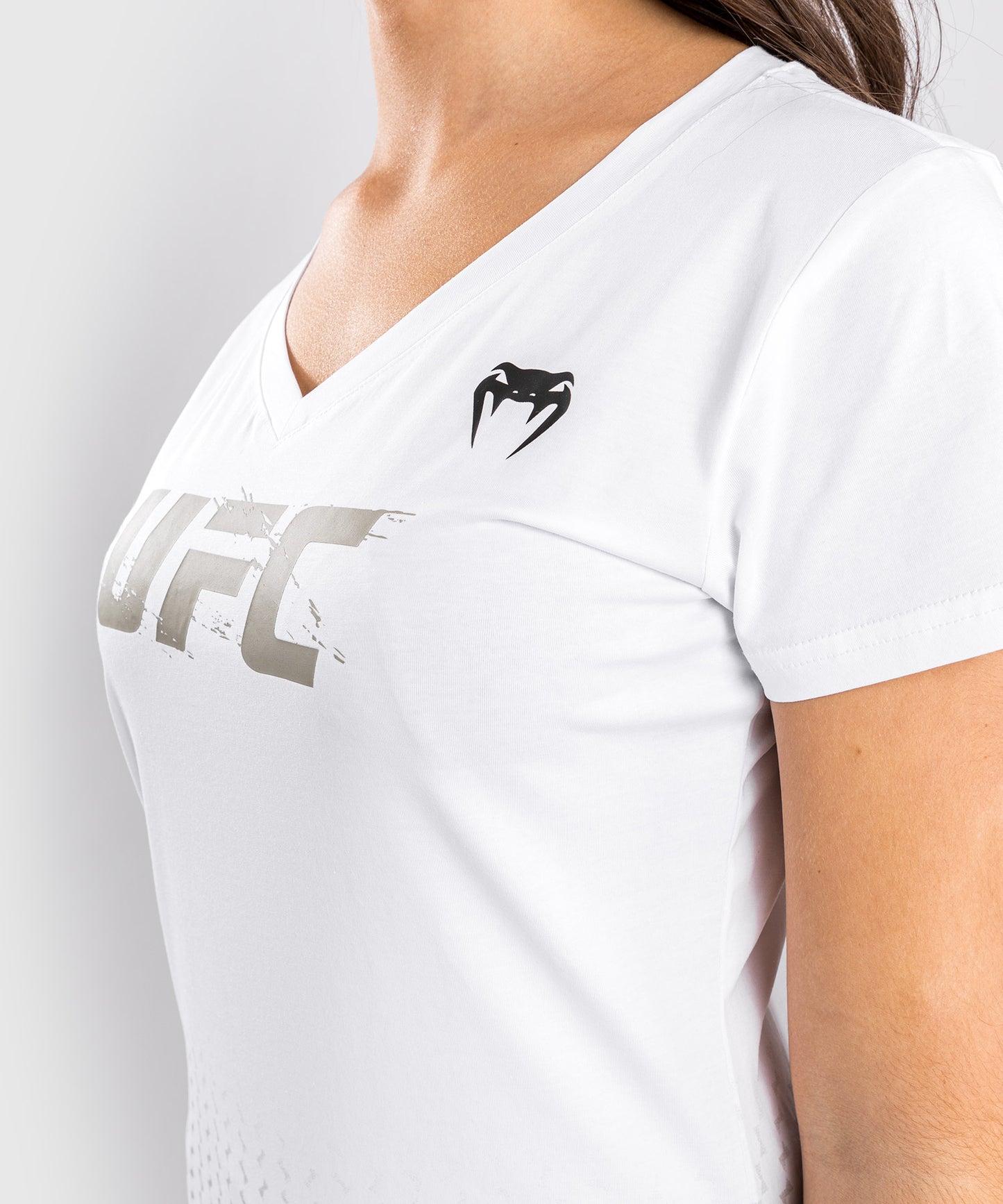 UFC Venum Authentic Fight Week Women’s 2.0 Short Sleeve T-Shirt - White
