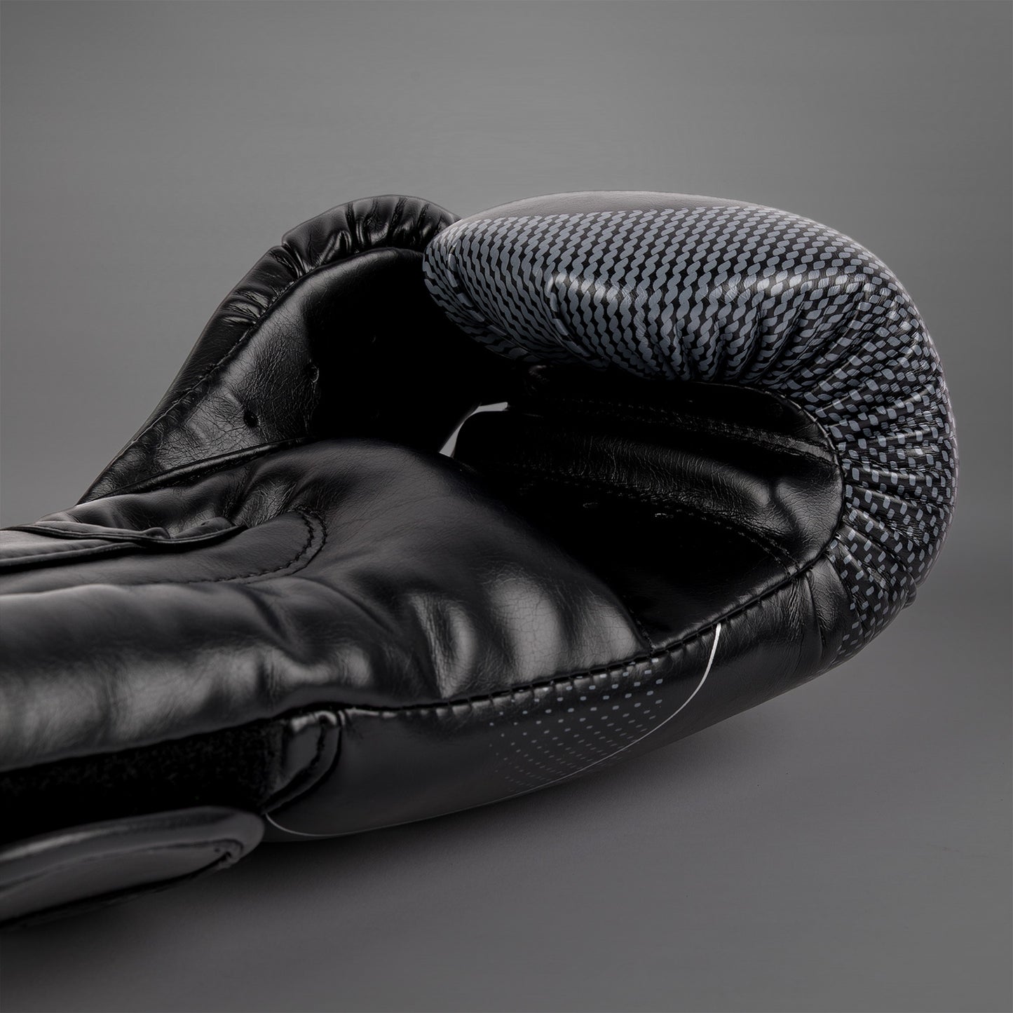 Venum Nexus Boxing Gloves - Black/Silver