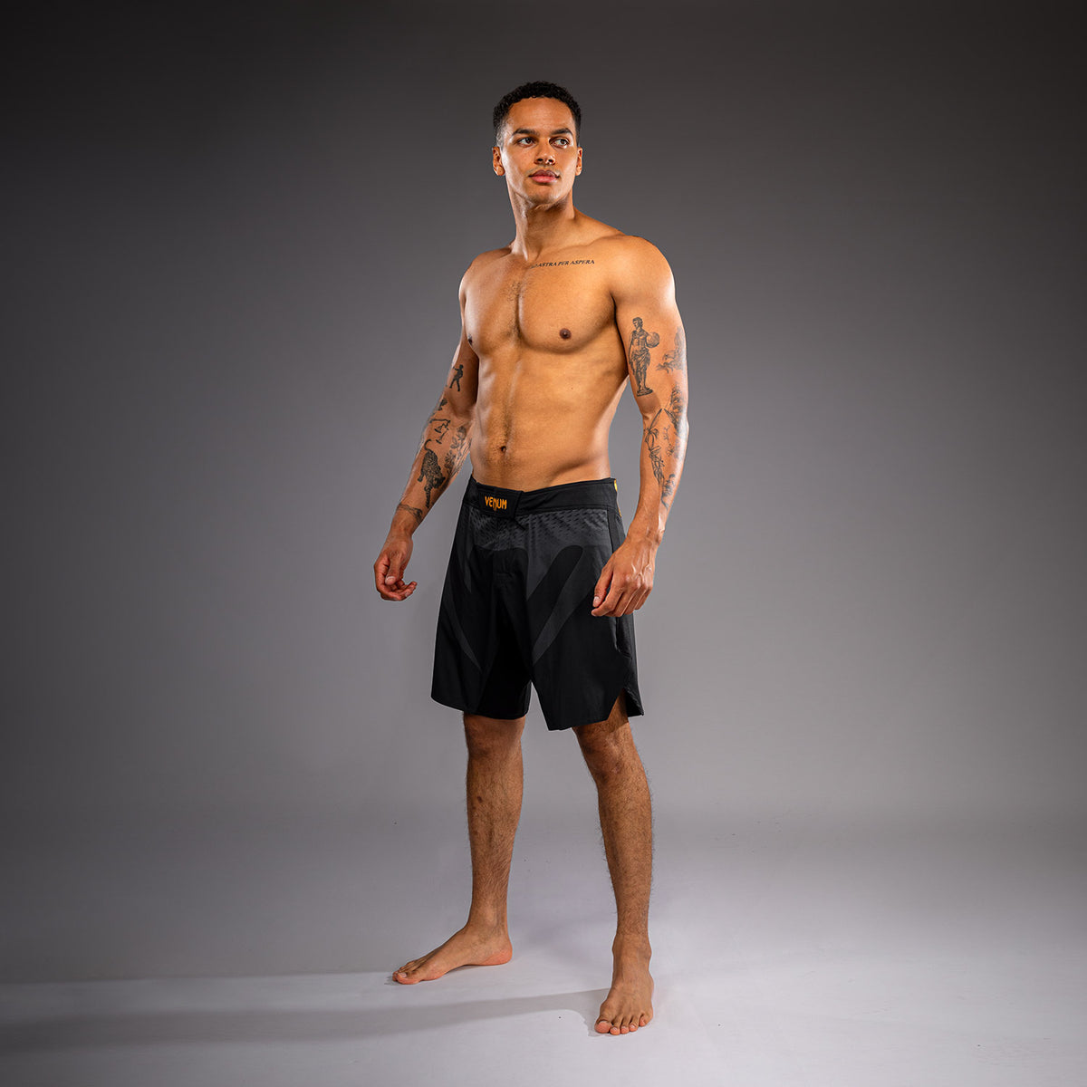 Venum Attack Fightshorts - Black/Gold