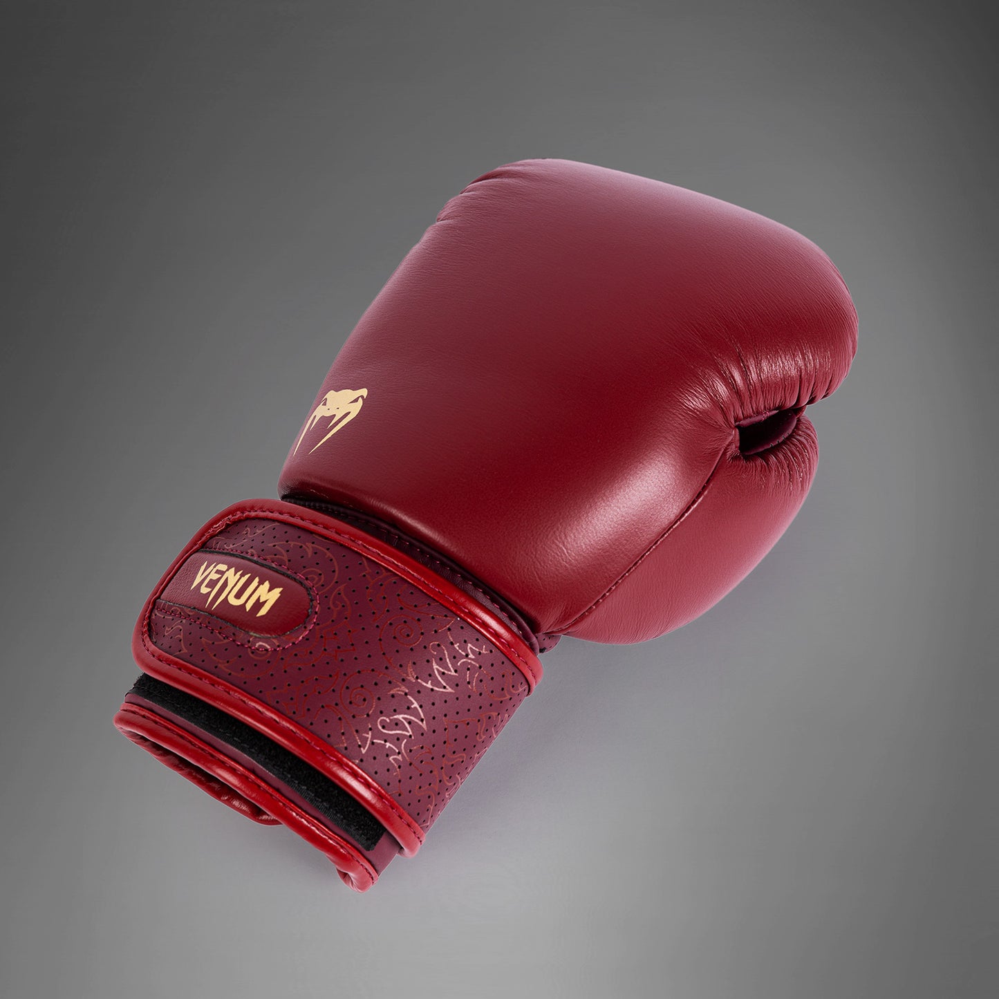 Venum Power 2.0 Boxing Gloves - Wine Liees