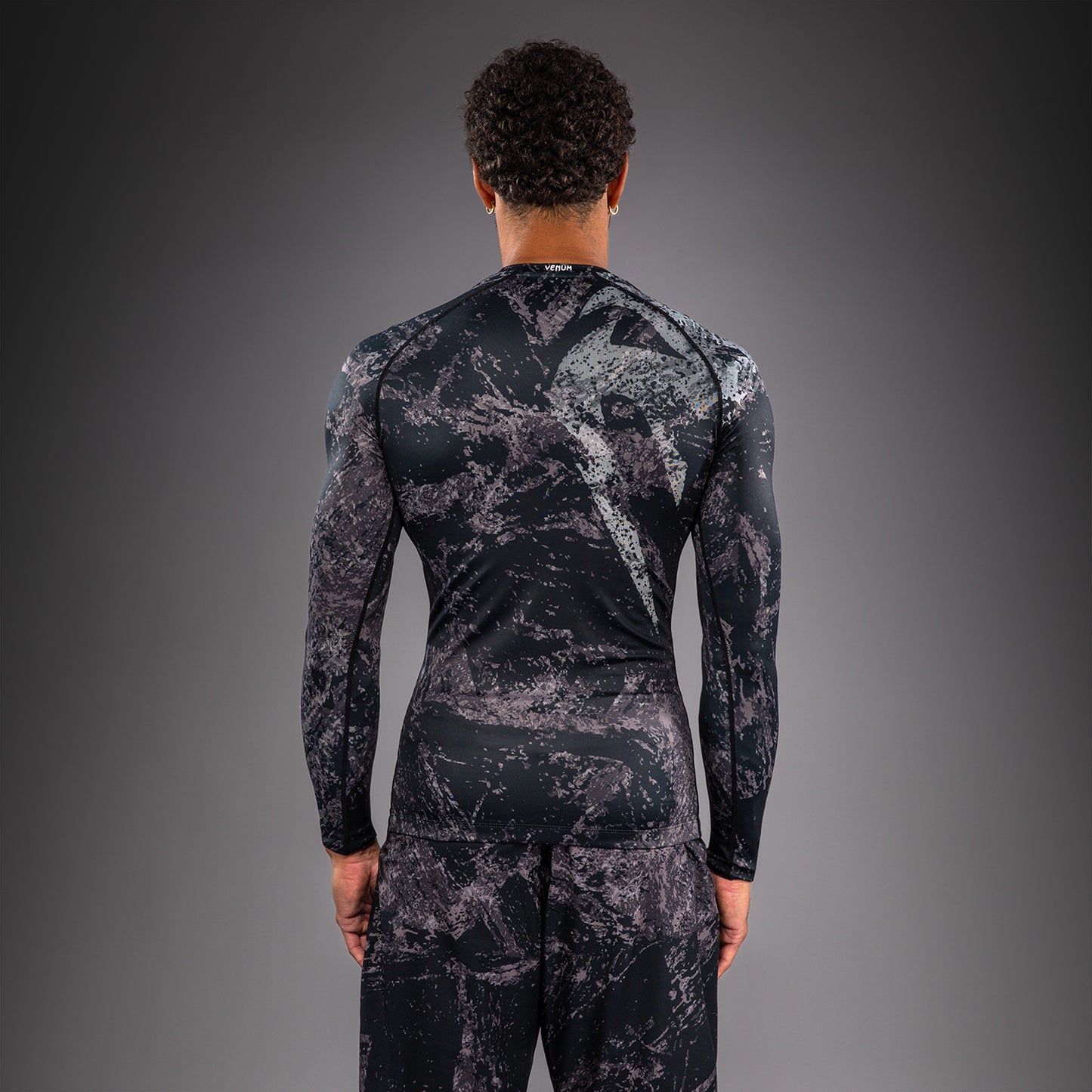 Venum Rage & Workout Long Sleeve Rashguard - Black/Grey