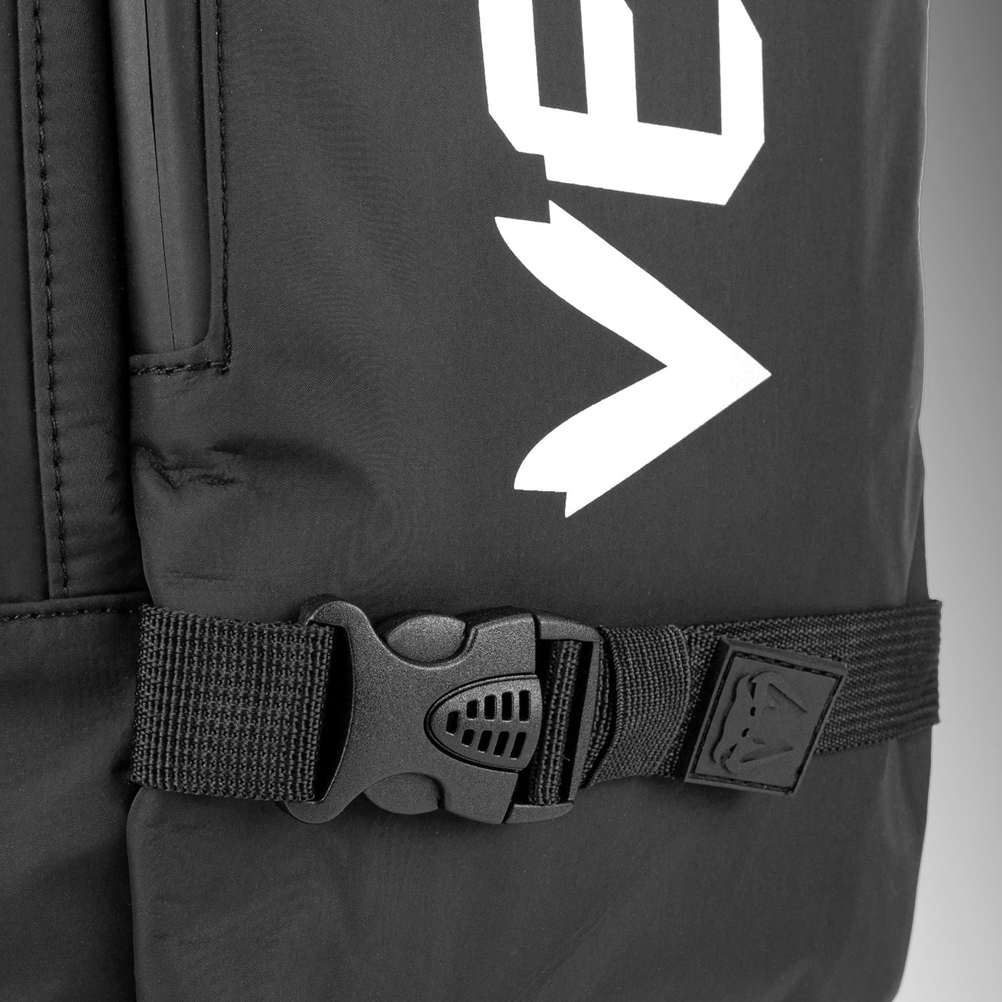 Venum Challenger Pro Evo BackPack (20-25L) - Black/White