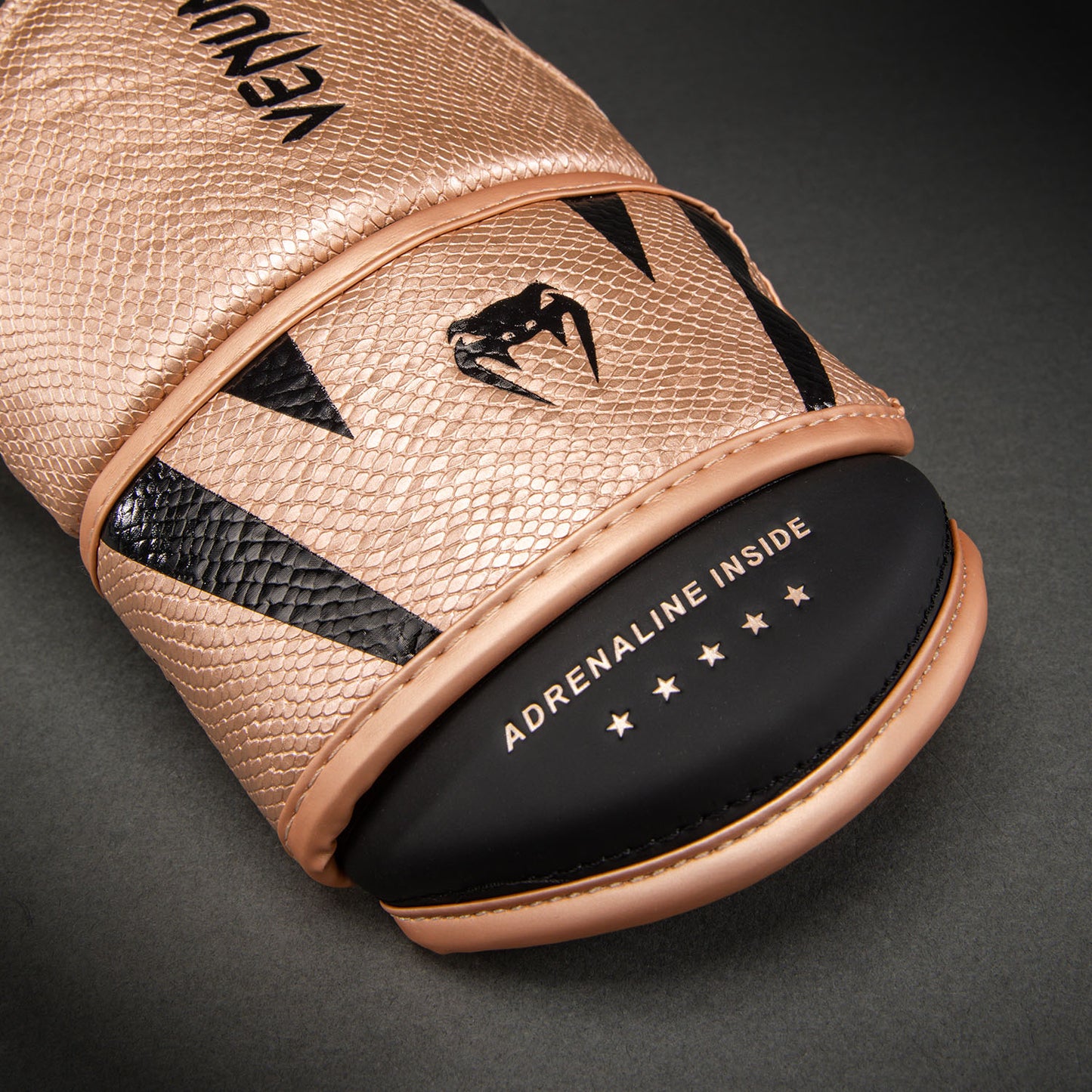 Venum Challenger 4.0 Scales Boxing Gloves - Pearly Pink/Black