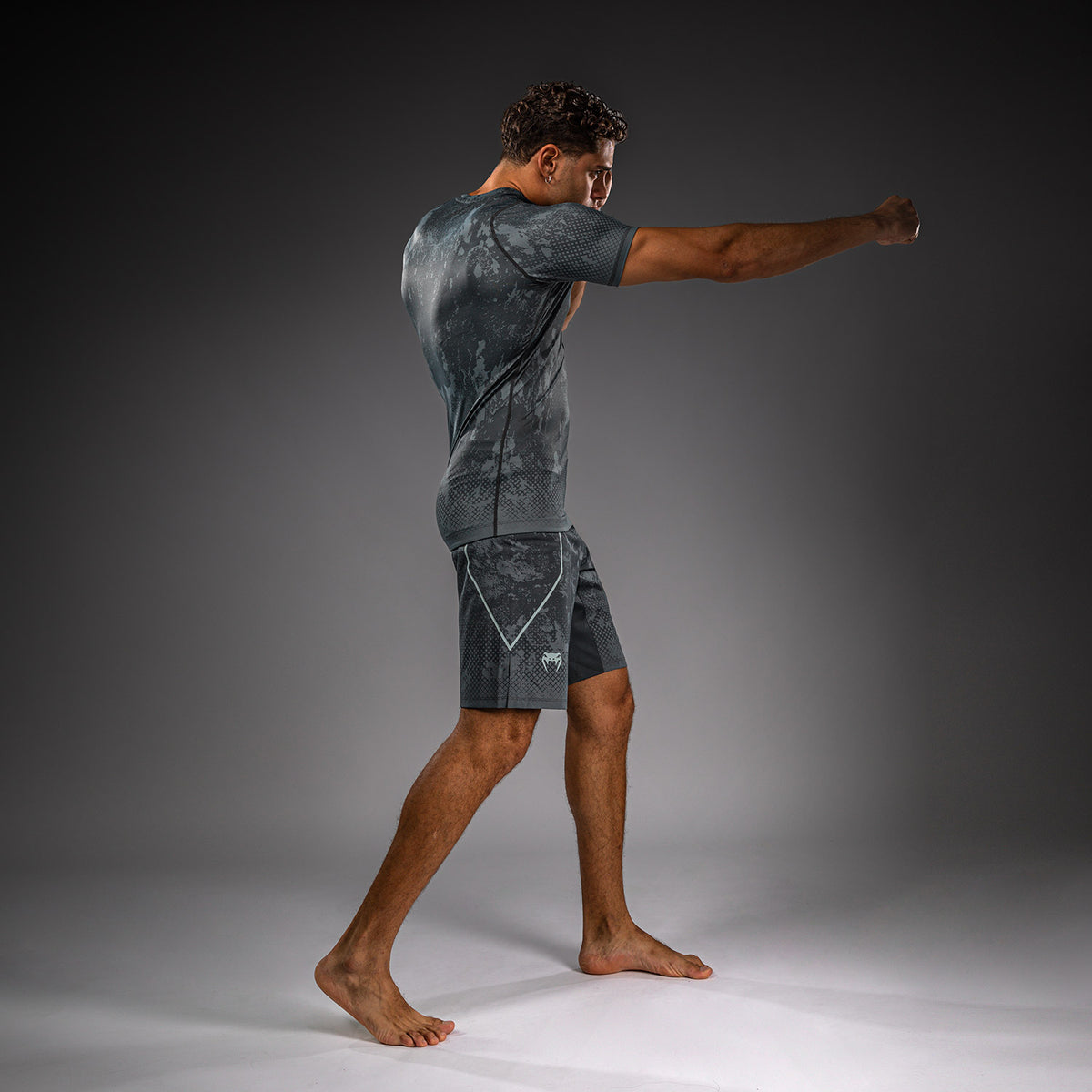 Venum x Batman Short Sleeve Rashguard - Grey