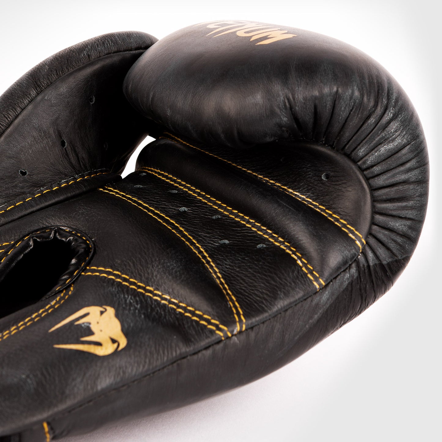 Venum Giant 2.0 Pro Boxing Gloves Velcro - Black/Black-Gold