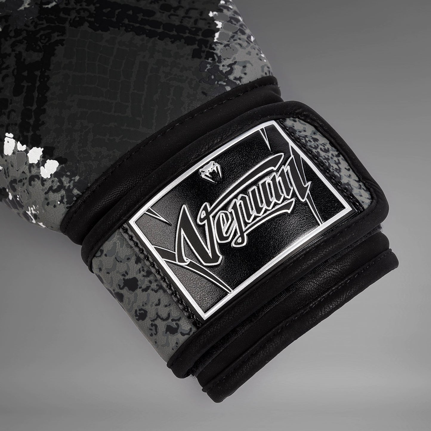 Venum Amazonia Boxing Gloves - Dark grey