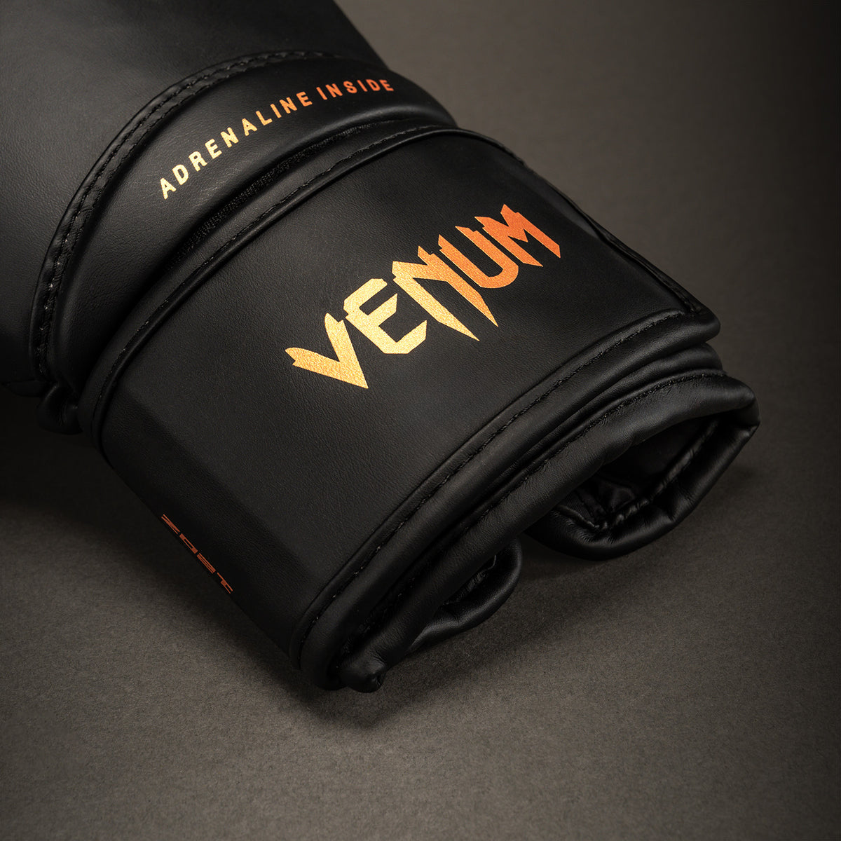 Venum Contender 1.5 Boxing Gloves - Black/Copper