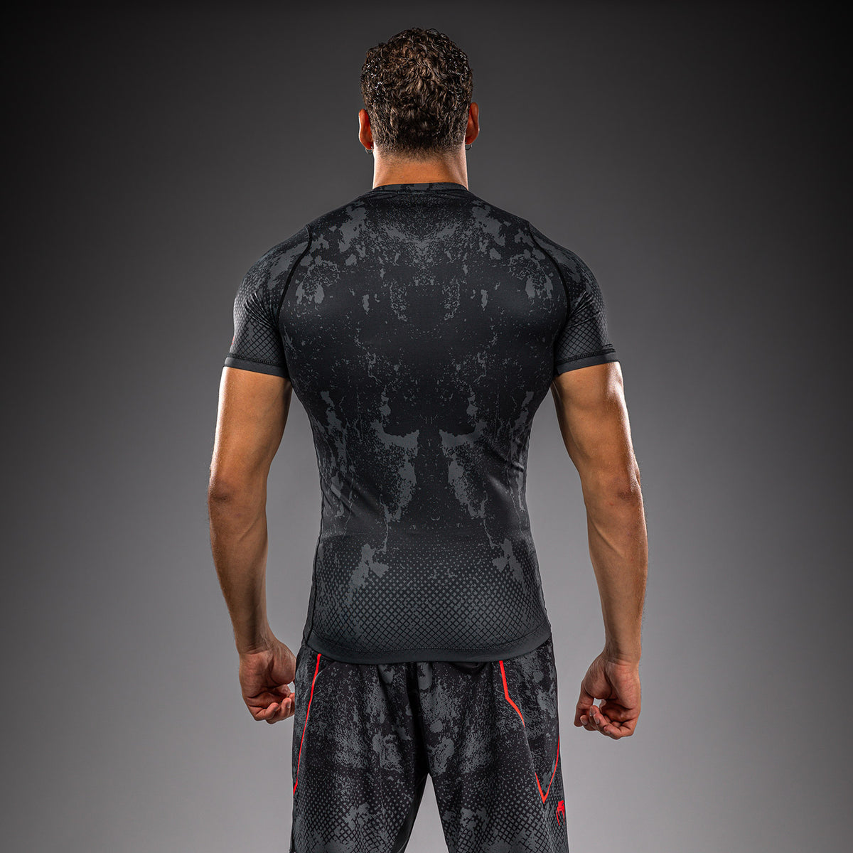 Venum x Batman Short Sleeve Rashguard - Black/Grey/Red