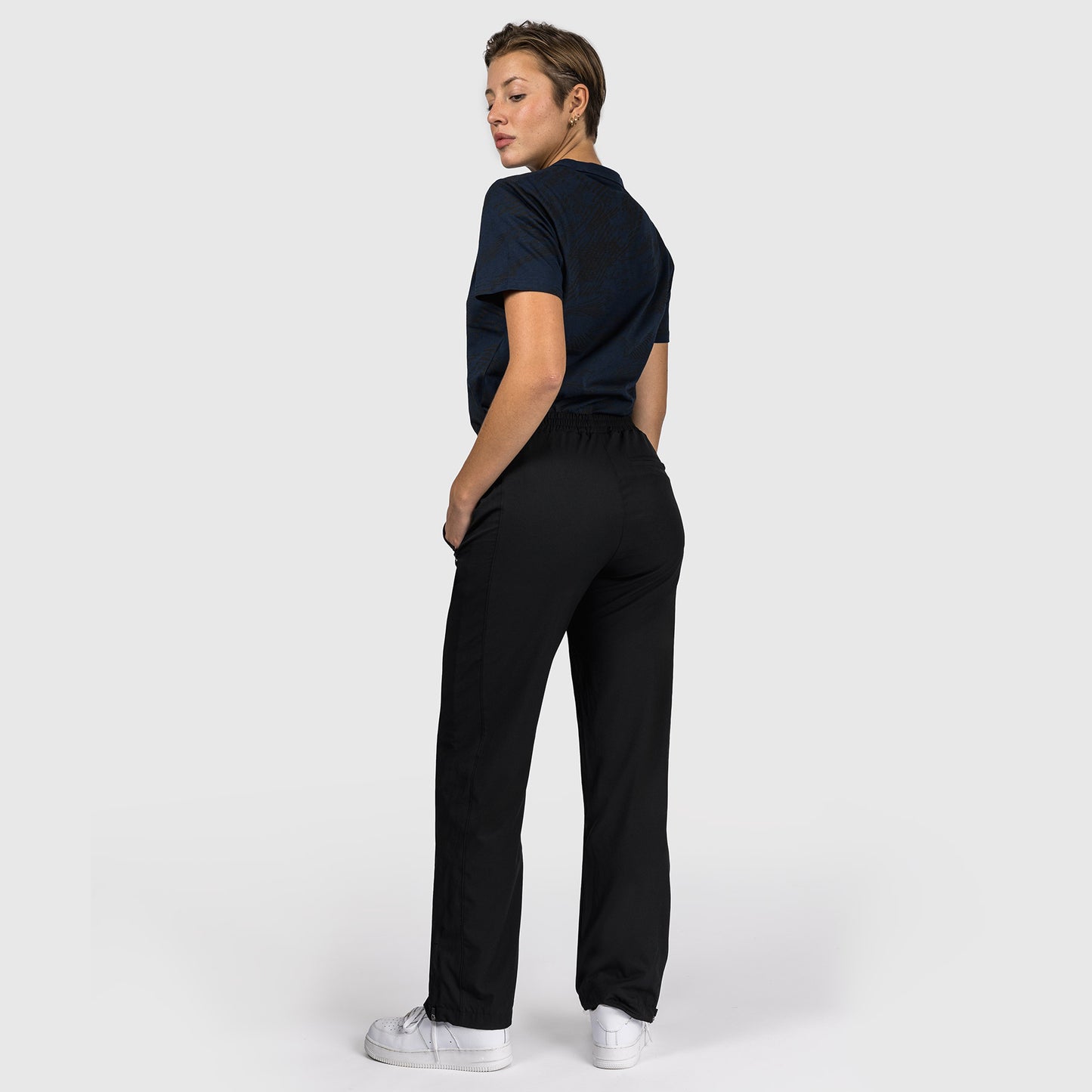 UFC Fusion by Venum Fight Week Women’s Straight Leg Pant - Black