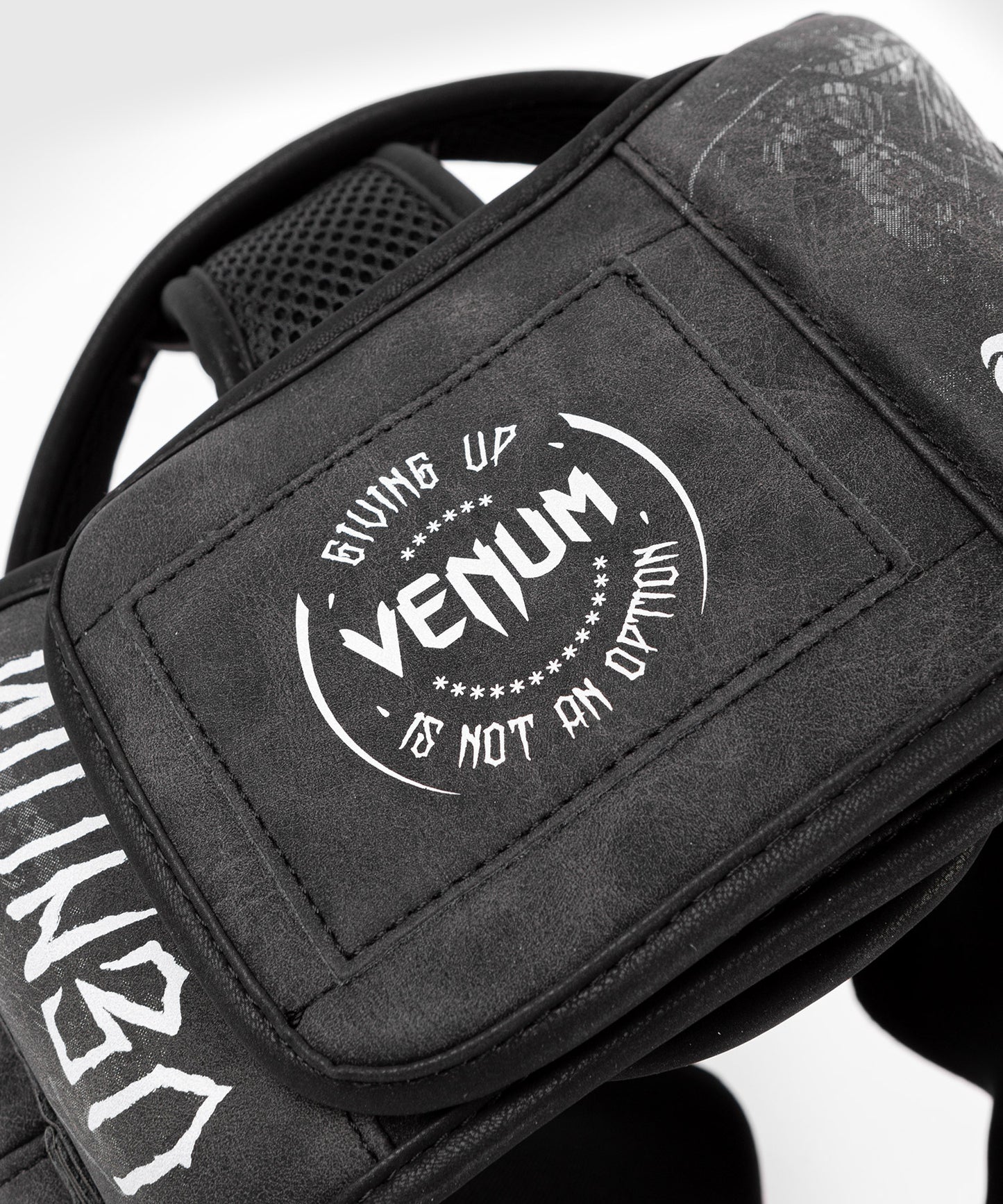 Venum GLDTR 4.0 Headgear